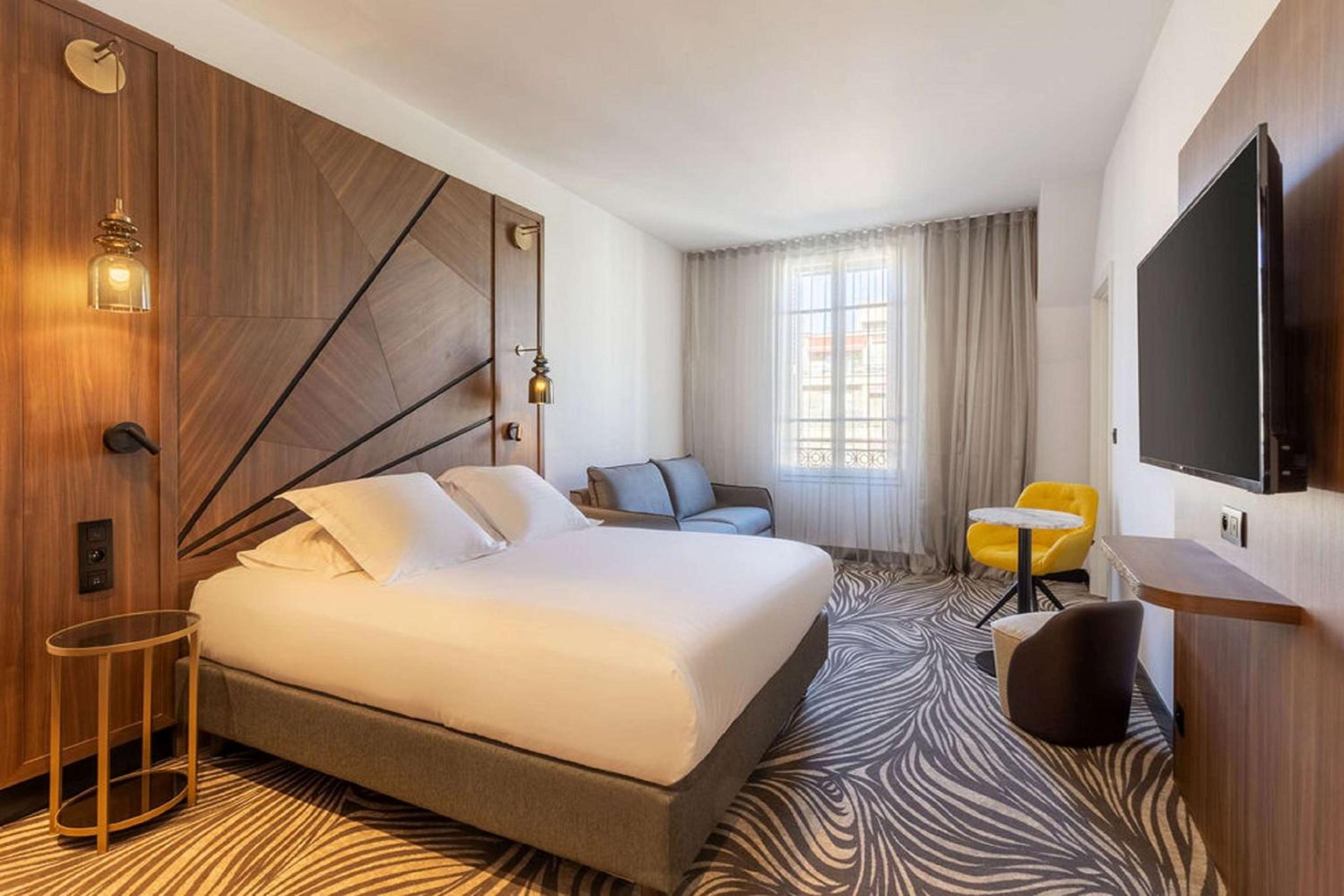 Deluxe Double Room - Photo 1