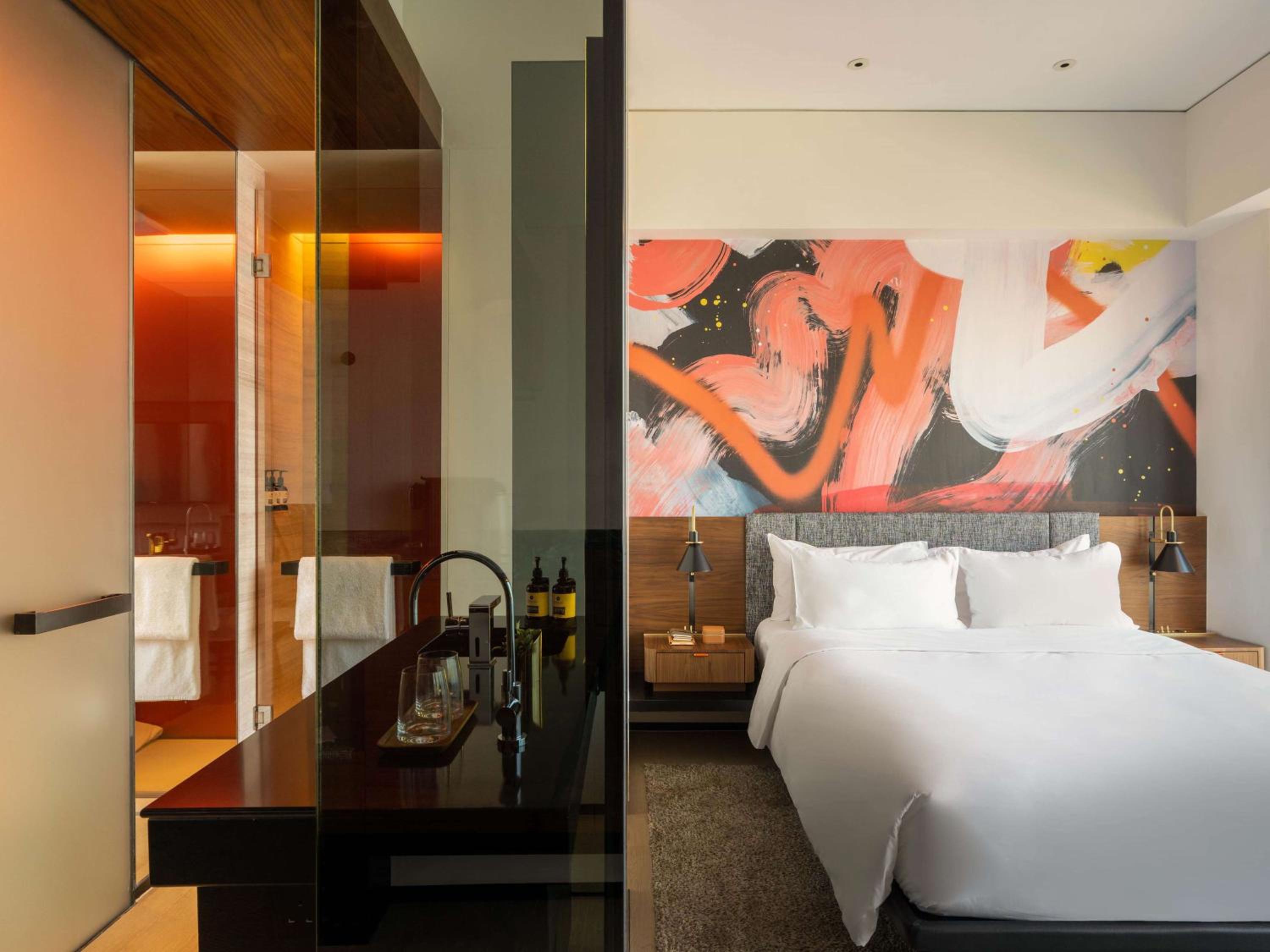 Urban View Queen Room