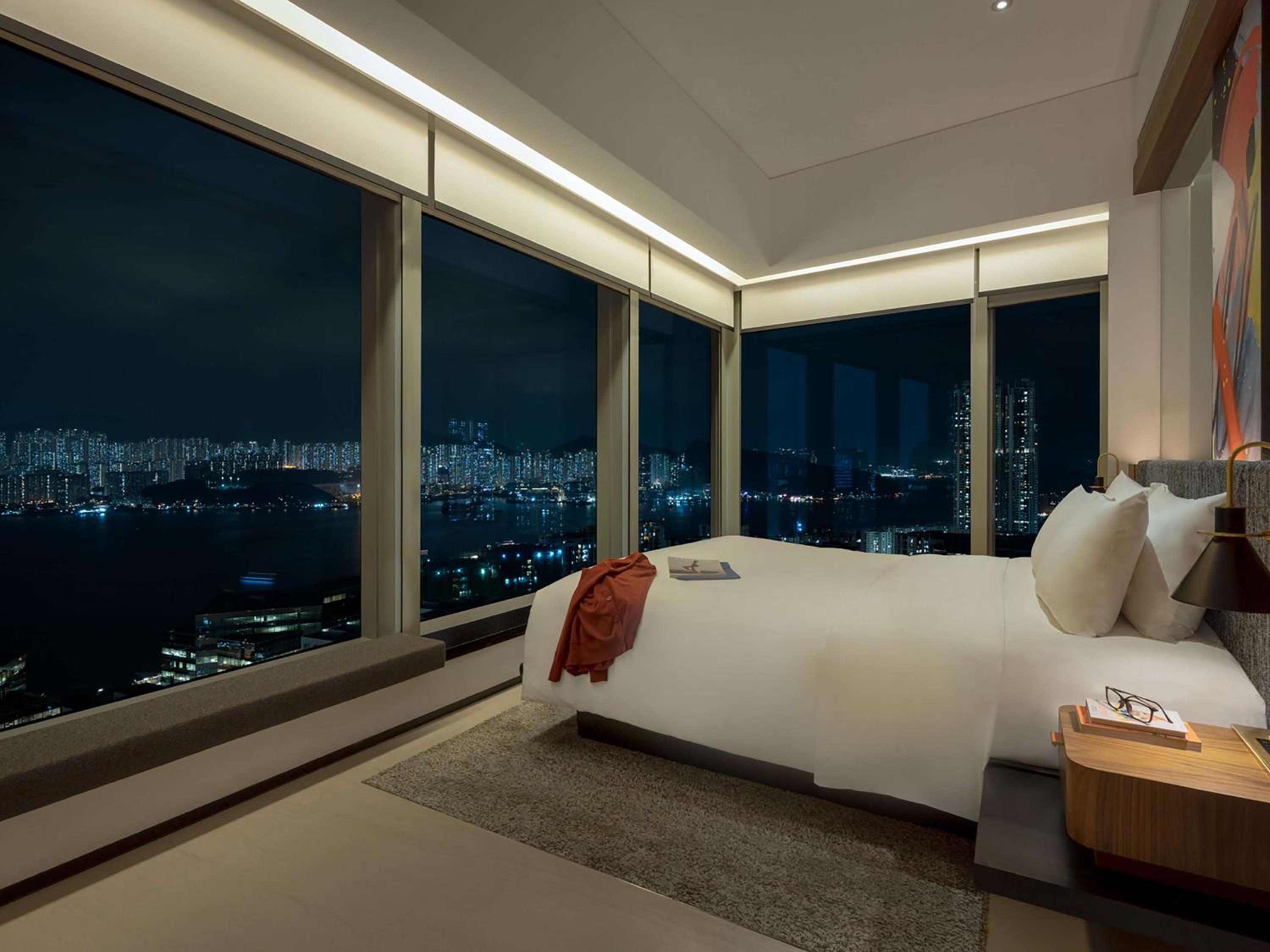 Harbor Corner Room