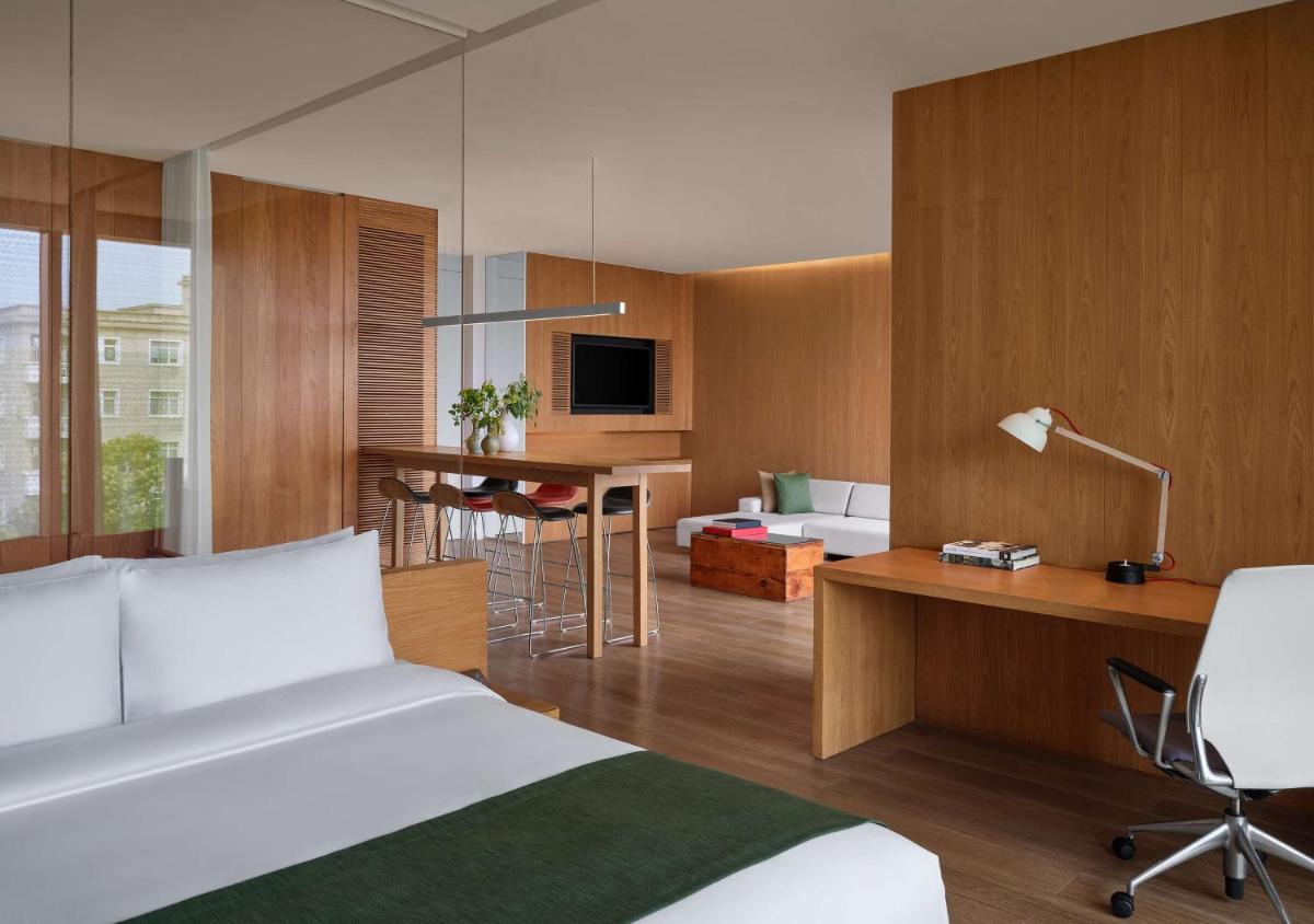 Suite 95 with terrace