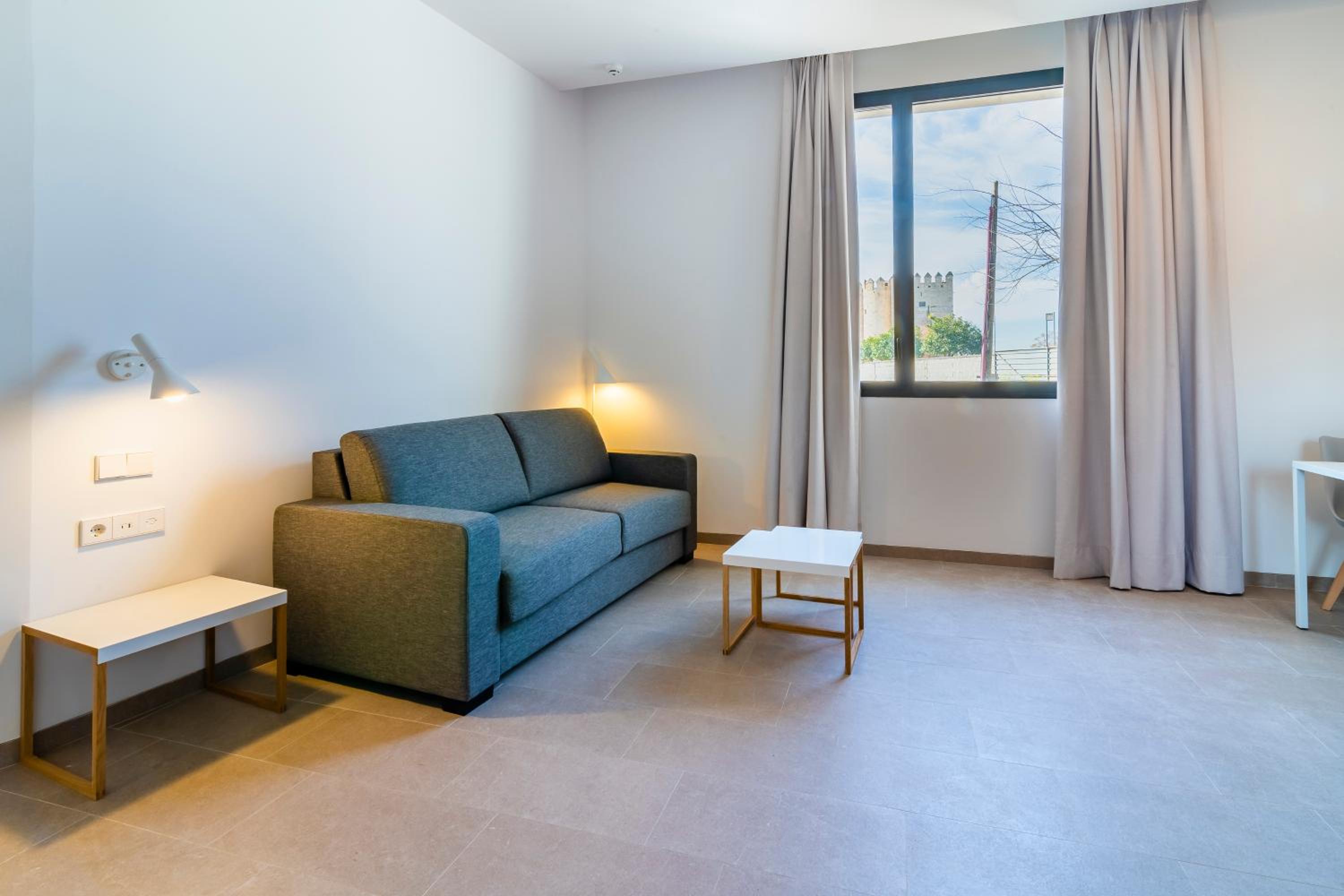 Superior Apartment with City View