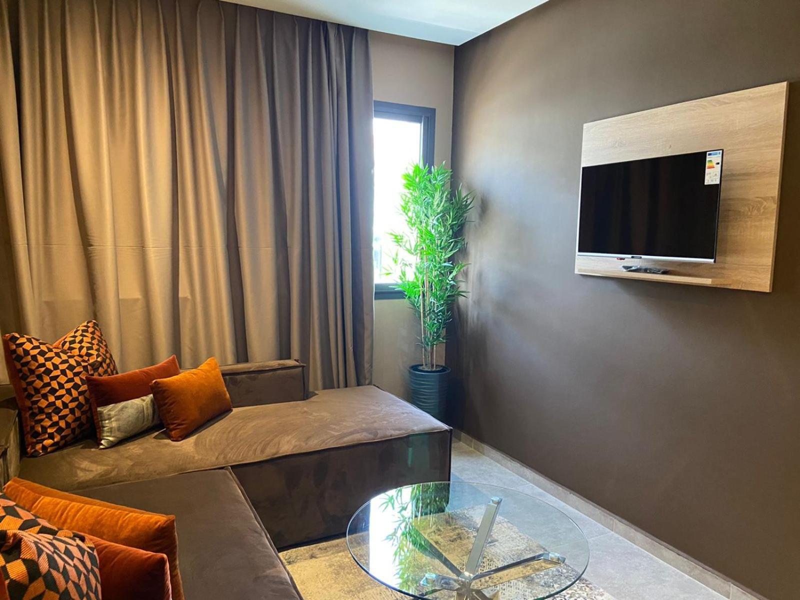 Suite with Terrace - Photo 12