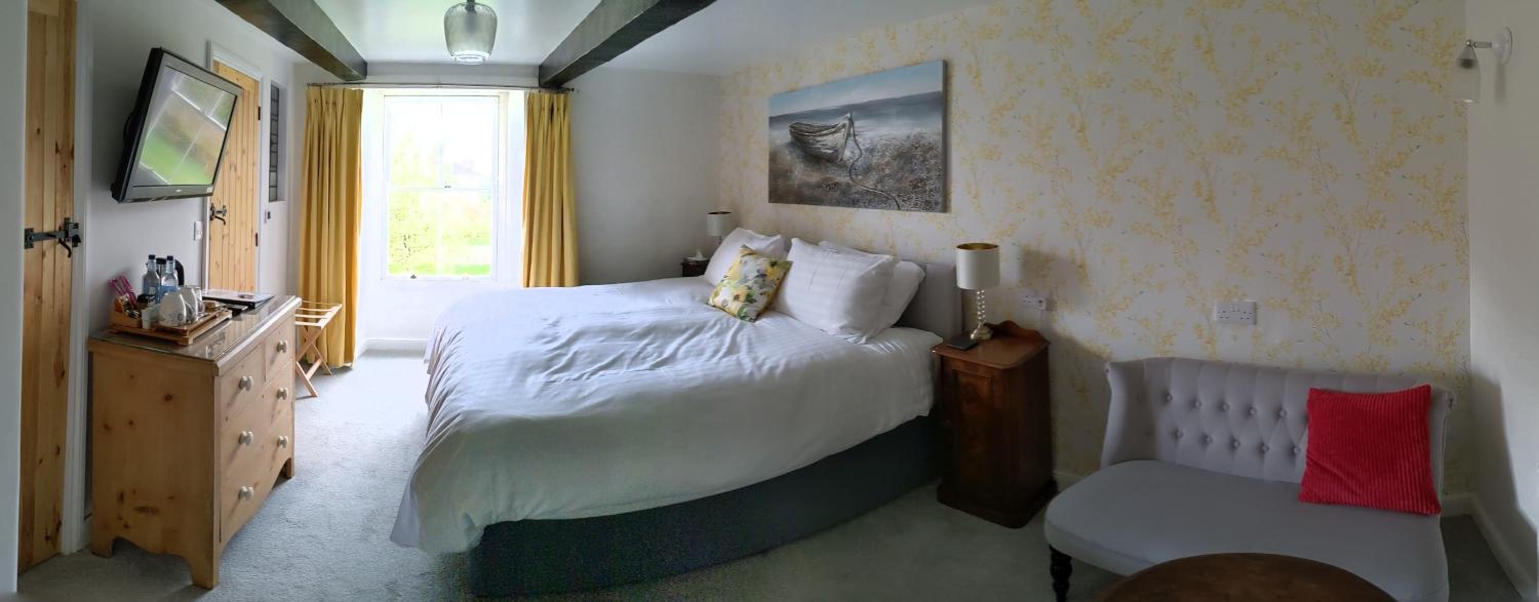Deluxe Double Or Twin Room photo 1