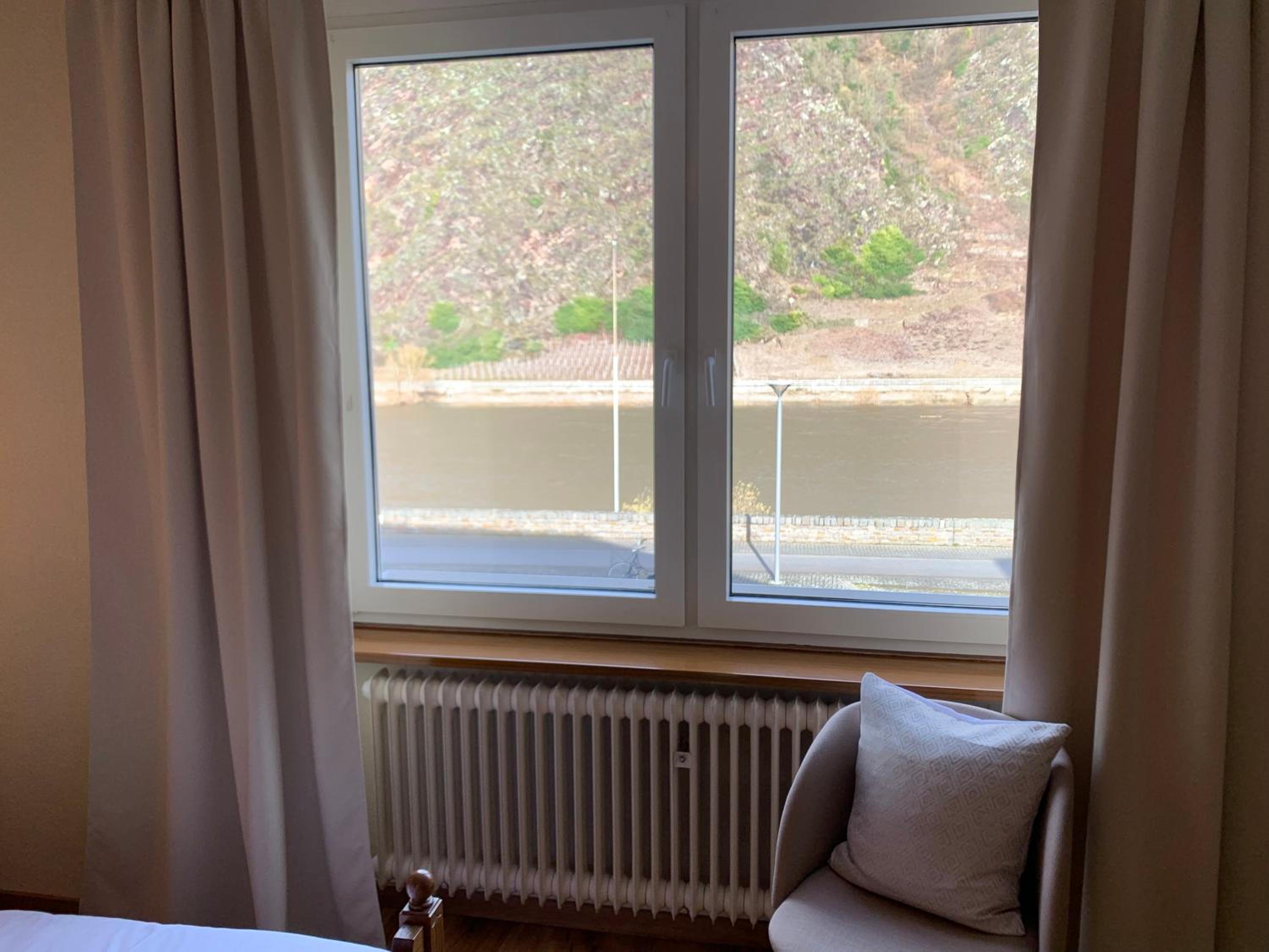 Classic Triple Room with River View  photo 2