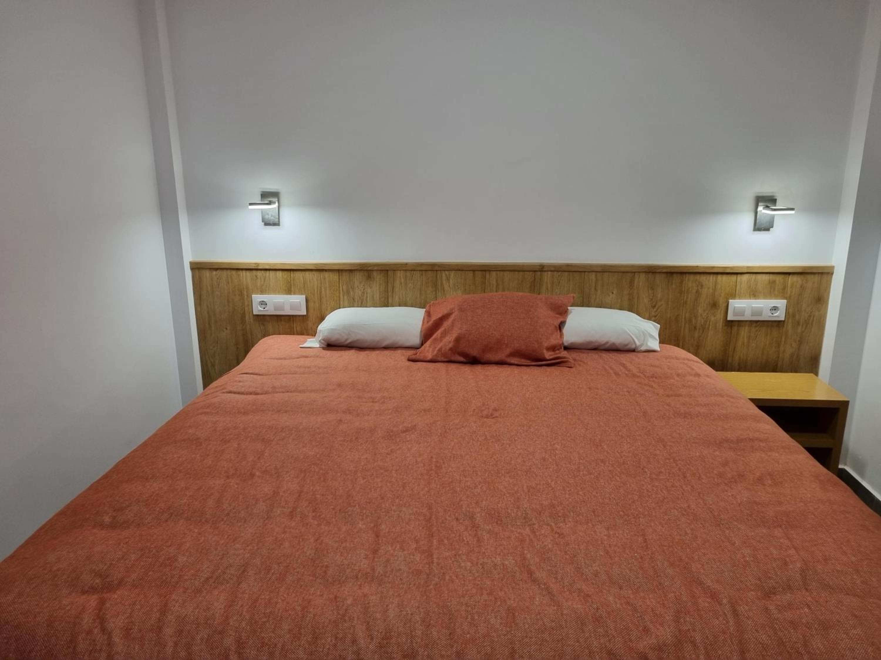 Double or Twin Room photo 3
