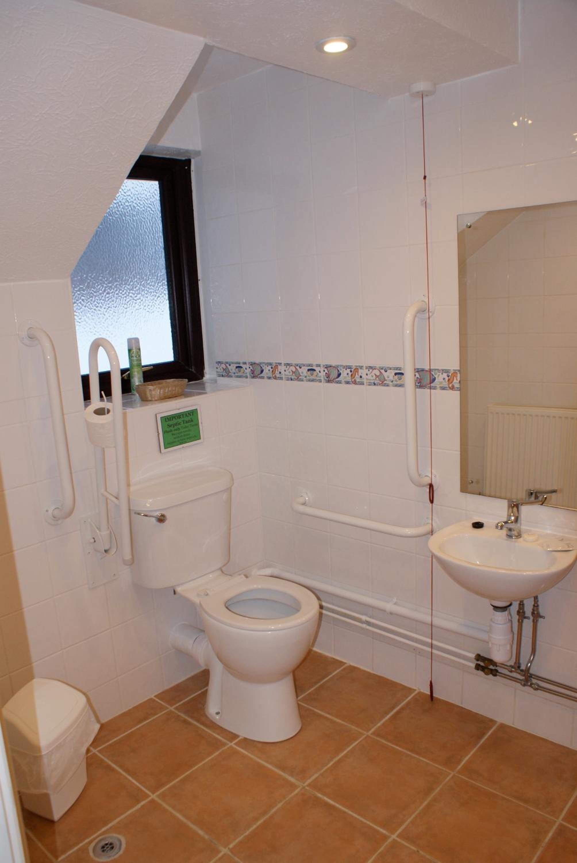 Three-Bedroom Chalet - Pet Friendly photo 3