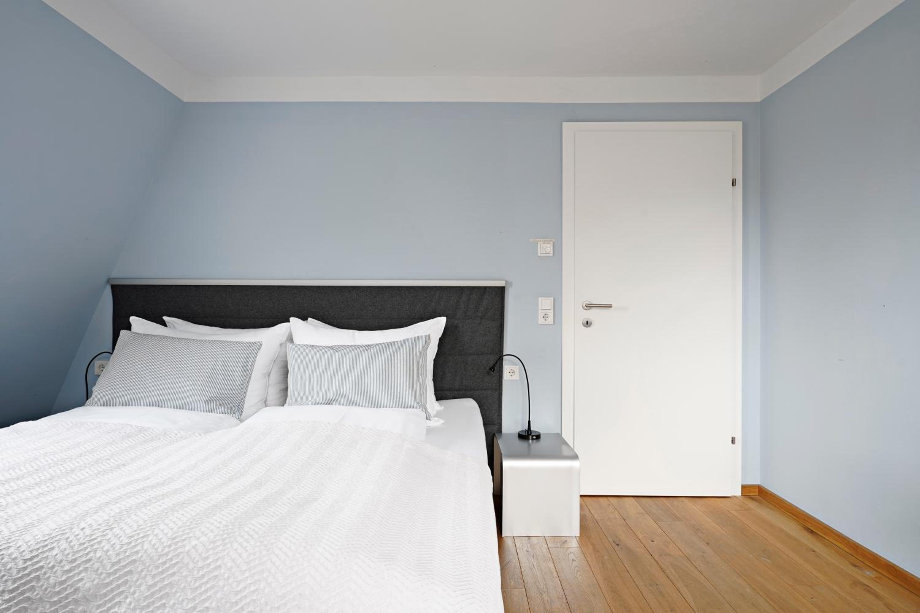 1 Bedroom Apartment with Sofa Bed