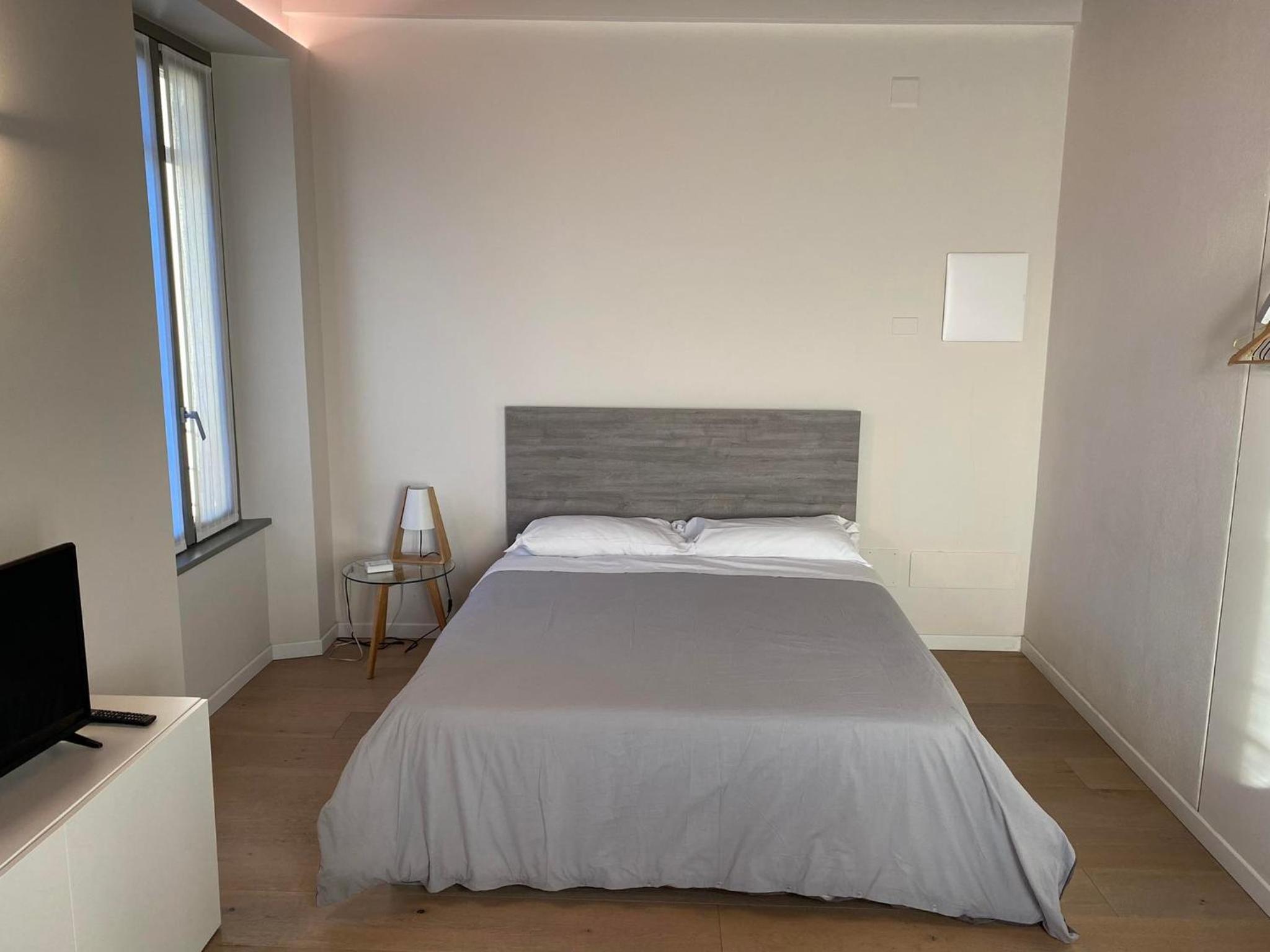 Studio Apartment - Photo 4