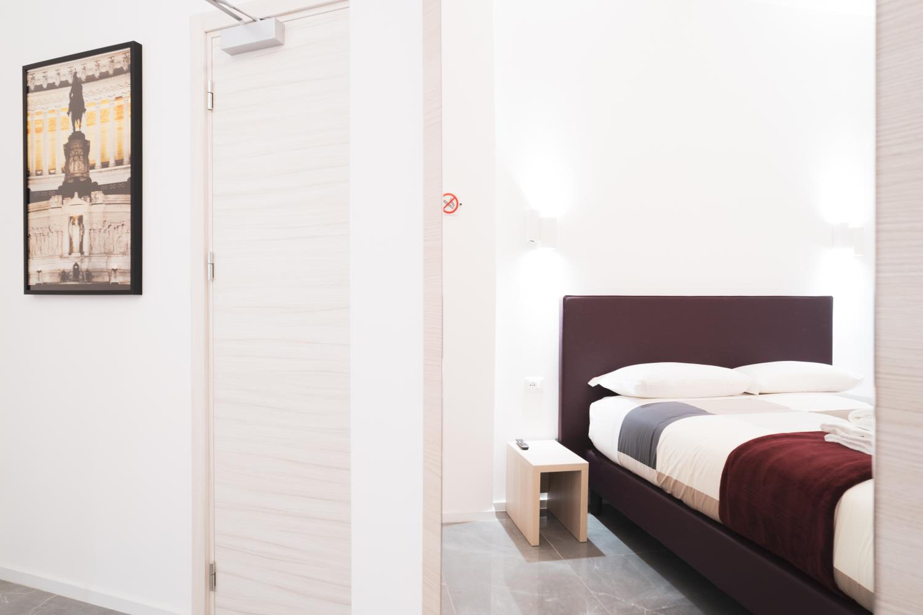 Deluxe Double or Twin Room photo 3