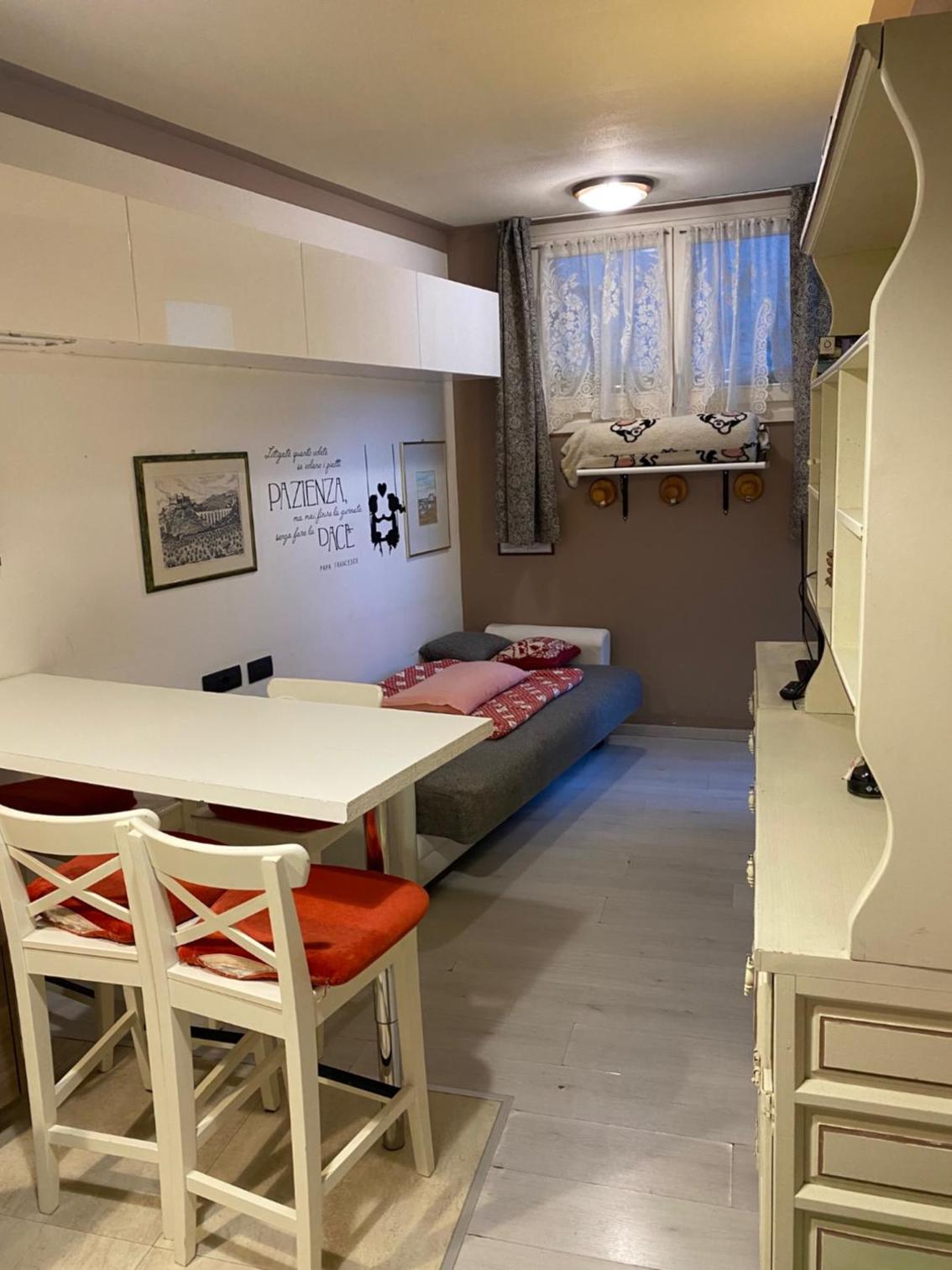 Standard Two-Bedroom Apartment - Basement photo 1
