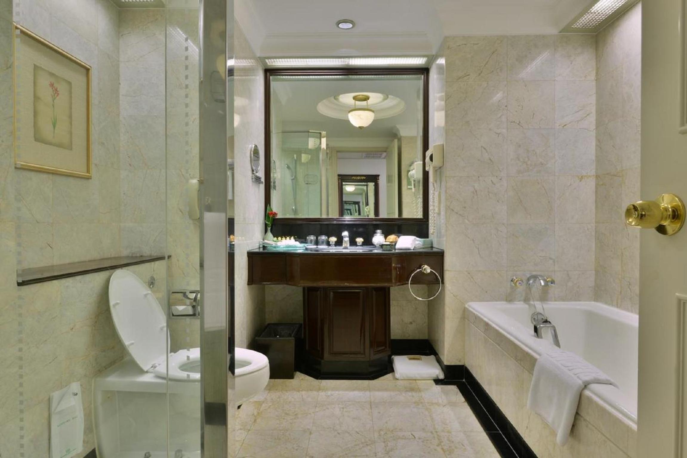 Deluxe Double Or Twin Room photo 3