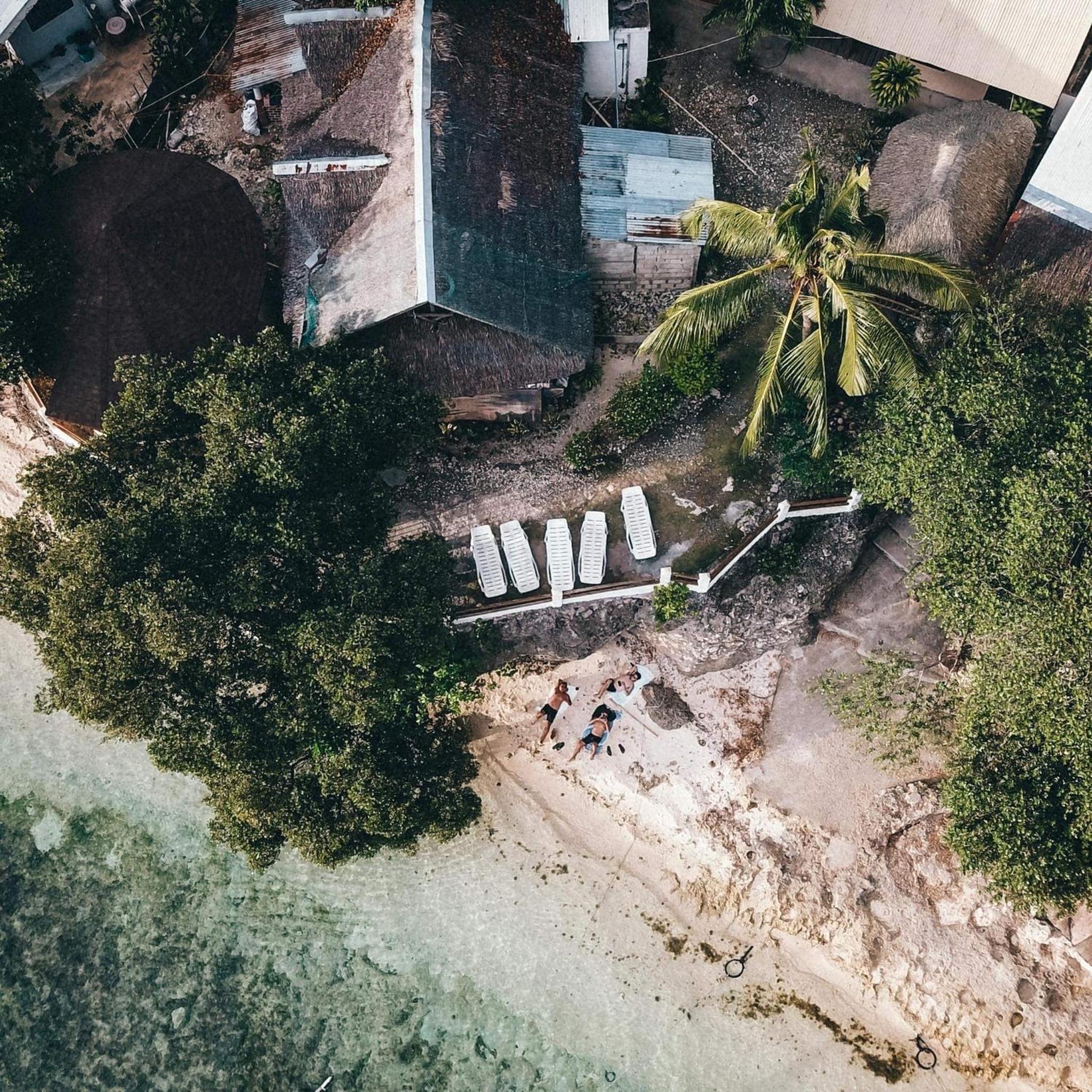 Bungalow - Water Front  - Photo 37