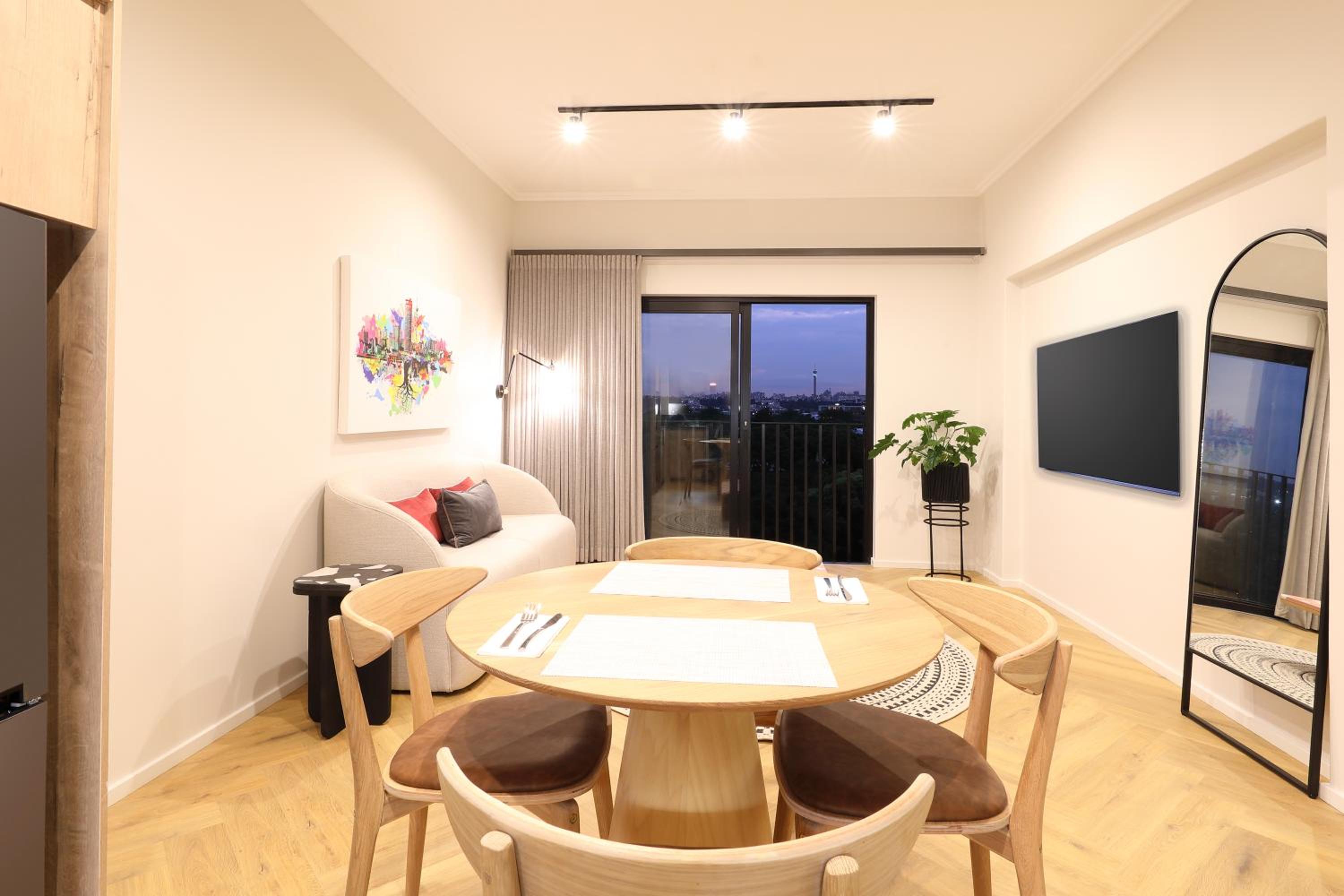 One Bedroom Suite - Photo 8
