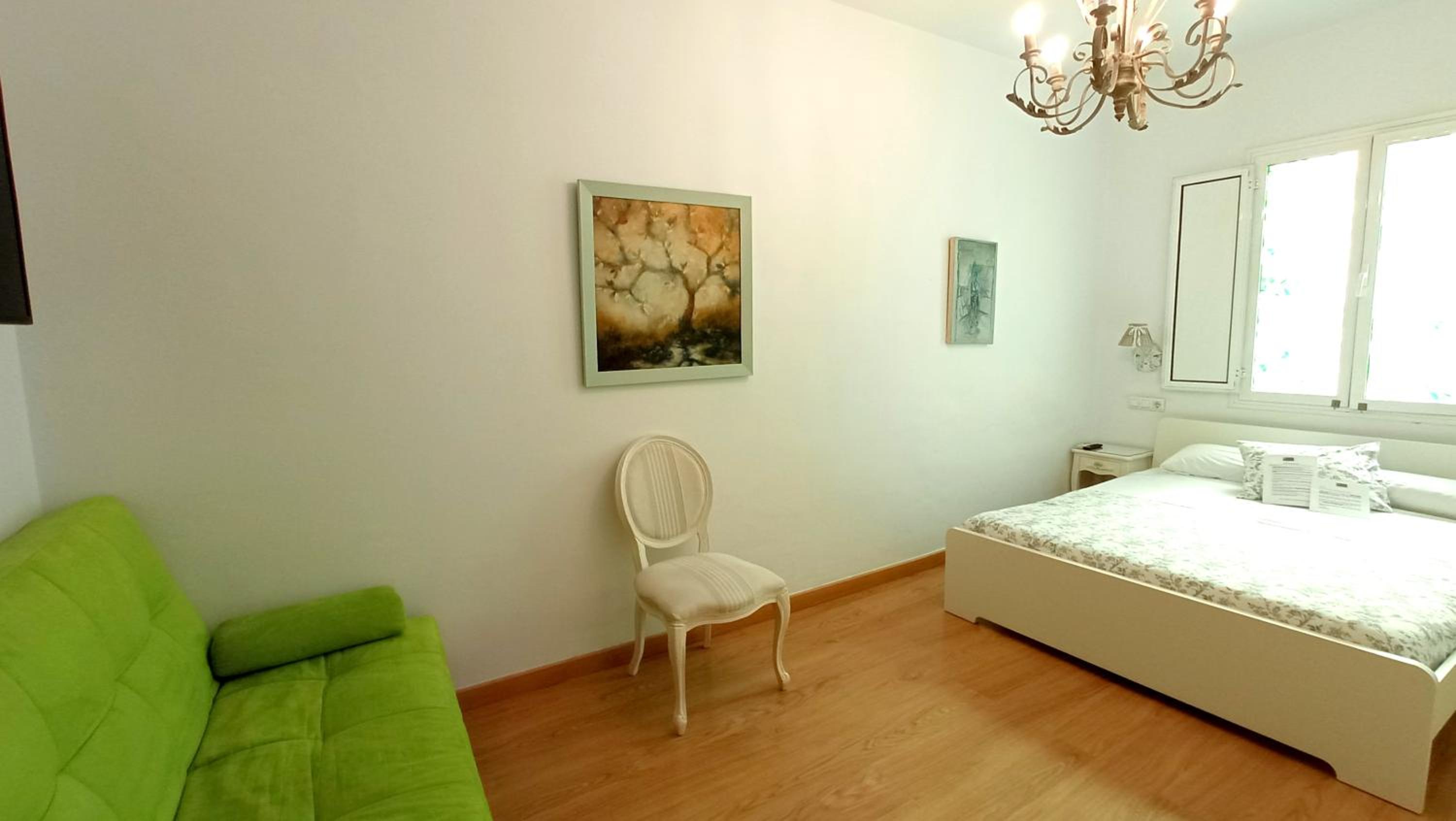 Deluxe Double Room - Photo 2