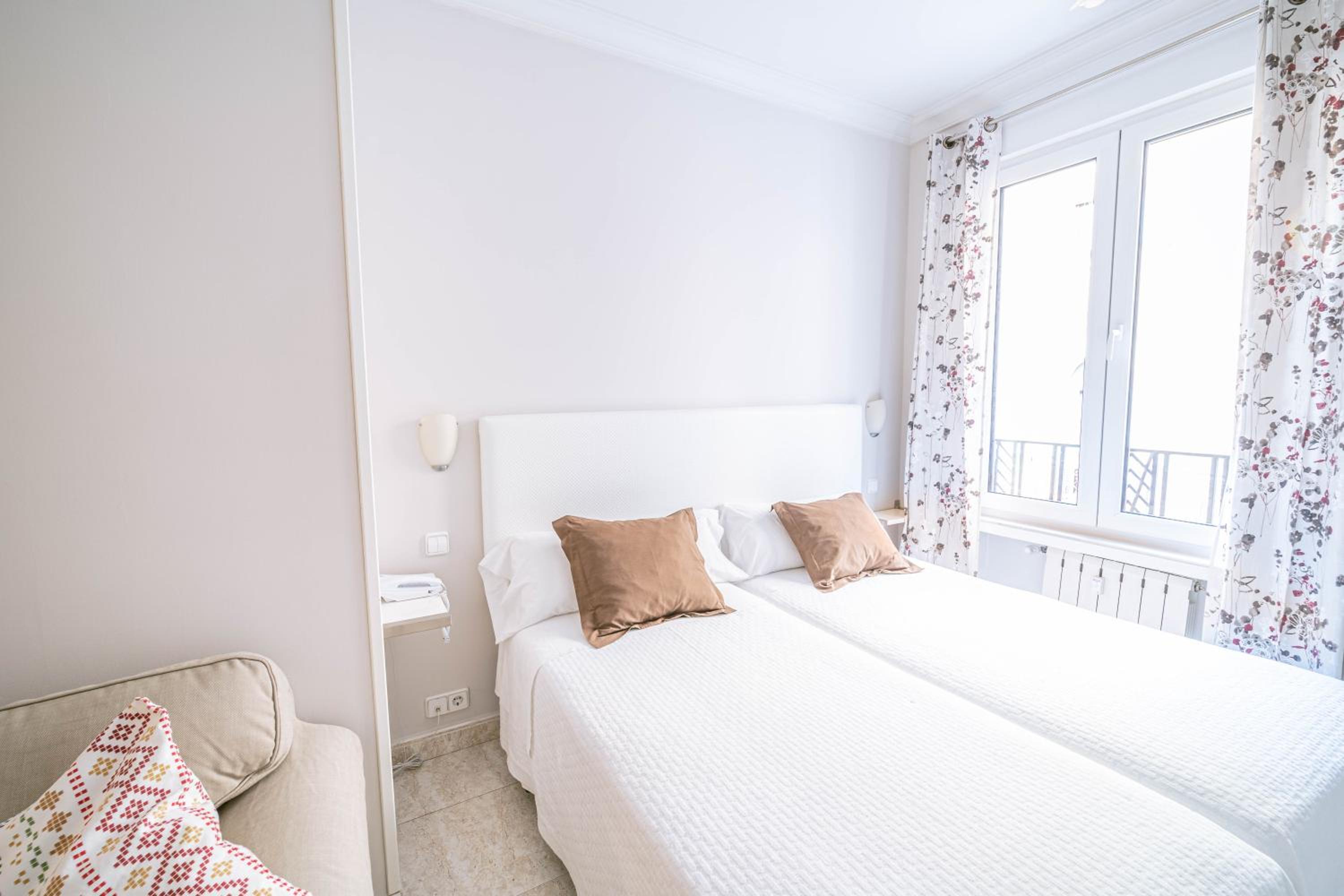 Superior Twin Room photo 3
