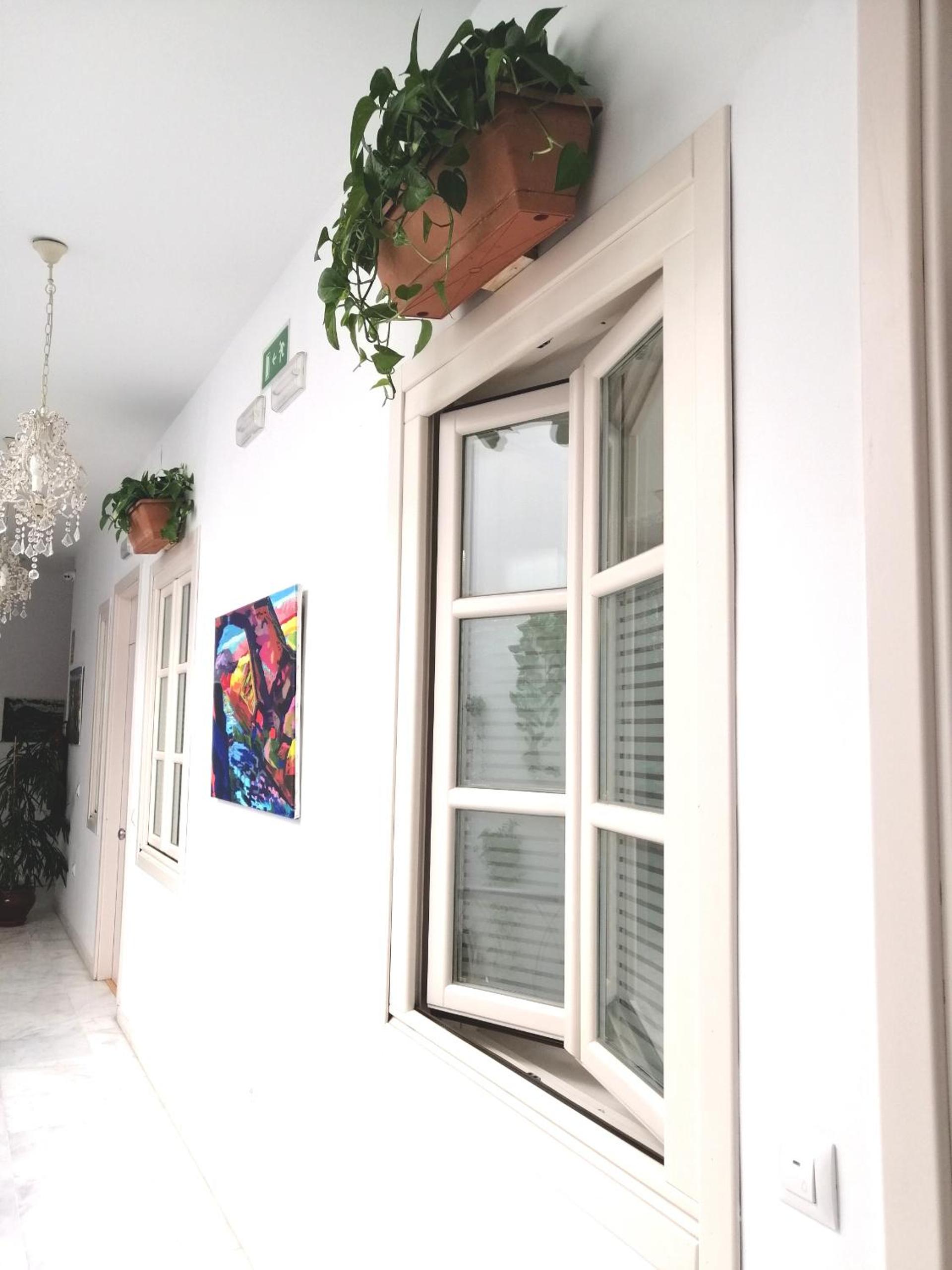 Double Room Interior - Photo 9