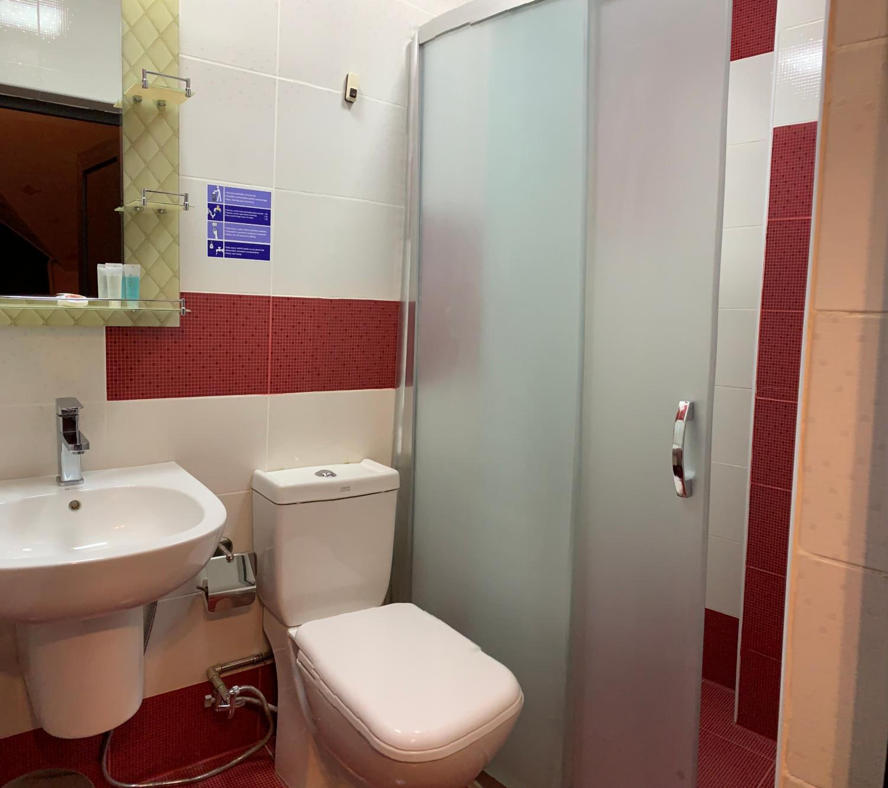 Standard Twin Room photo 2