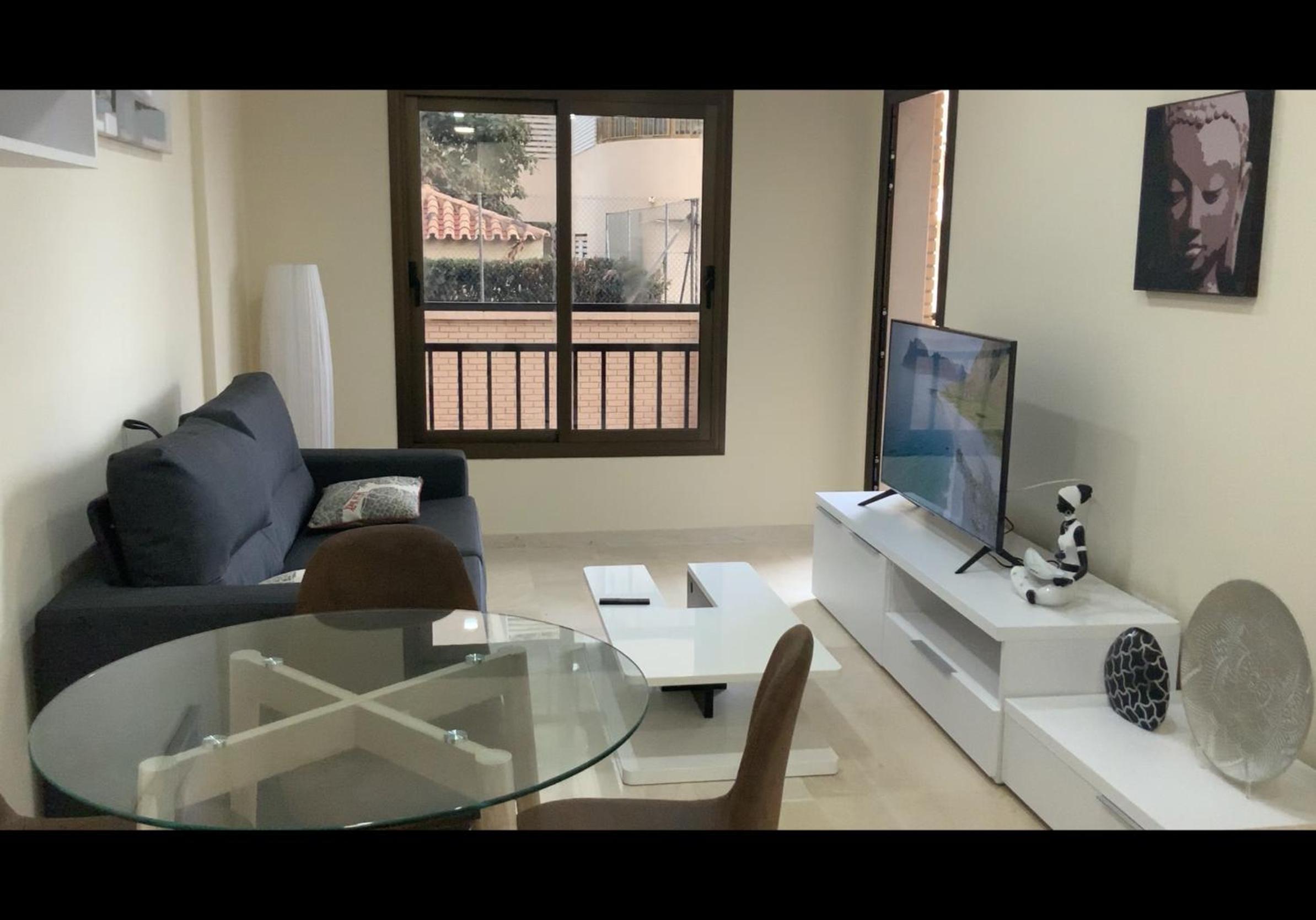 One-Bedroom Apartment photo 2