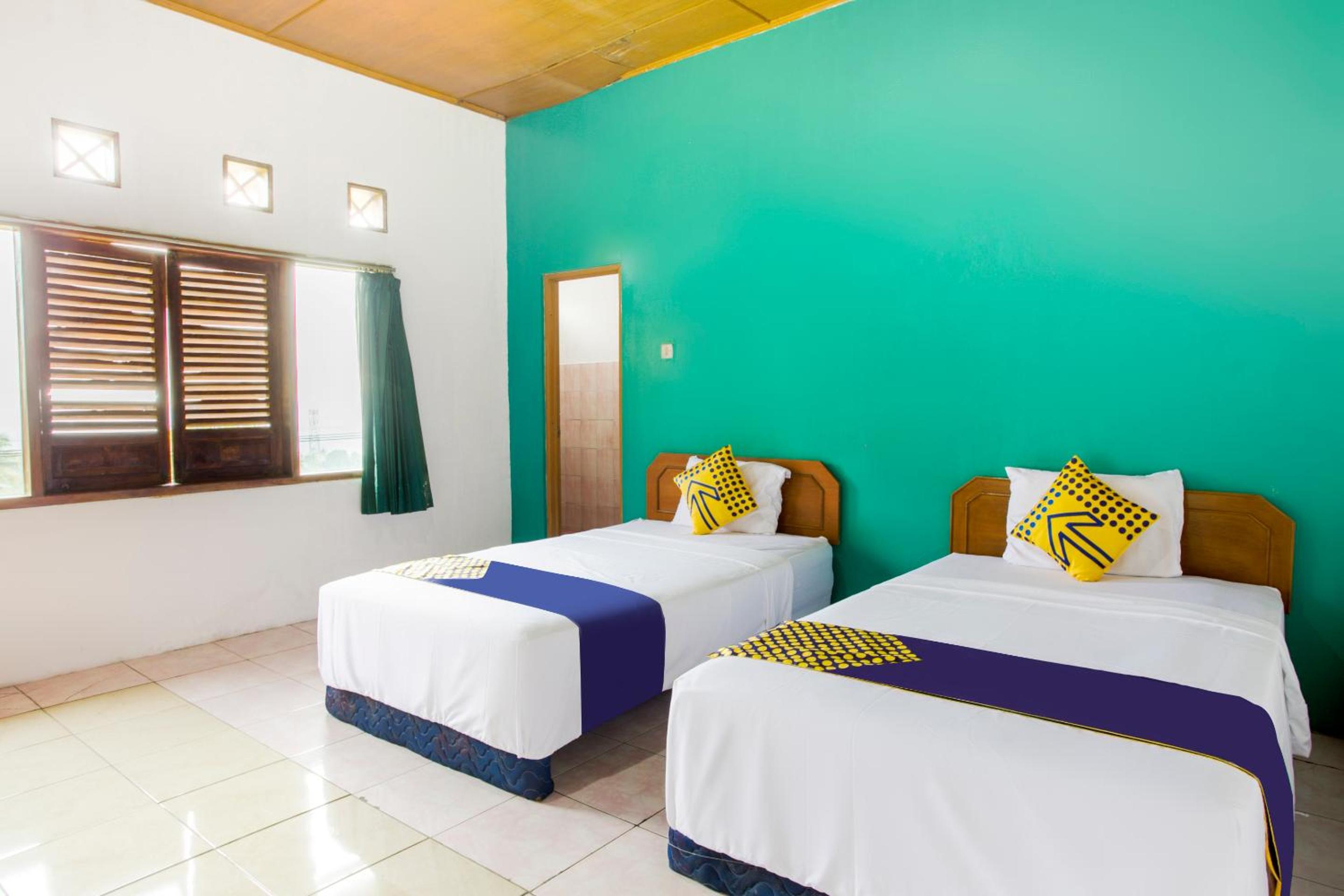 Small Twin Room
