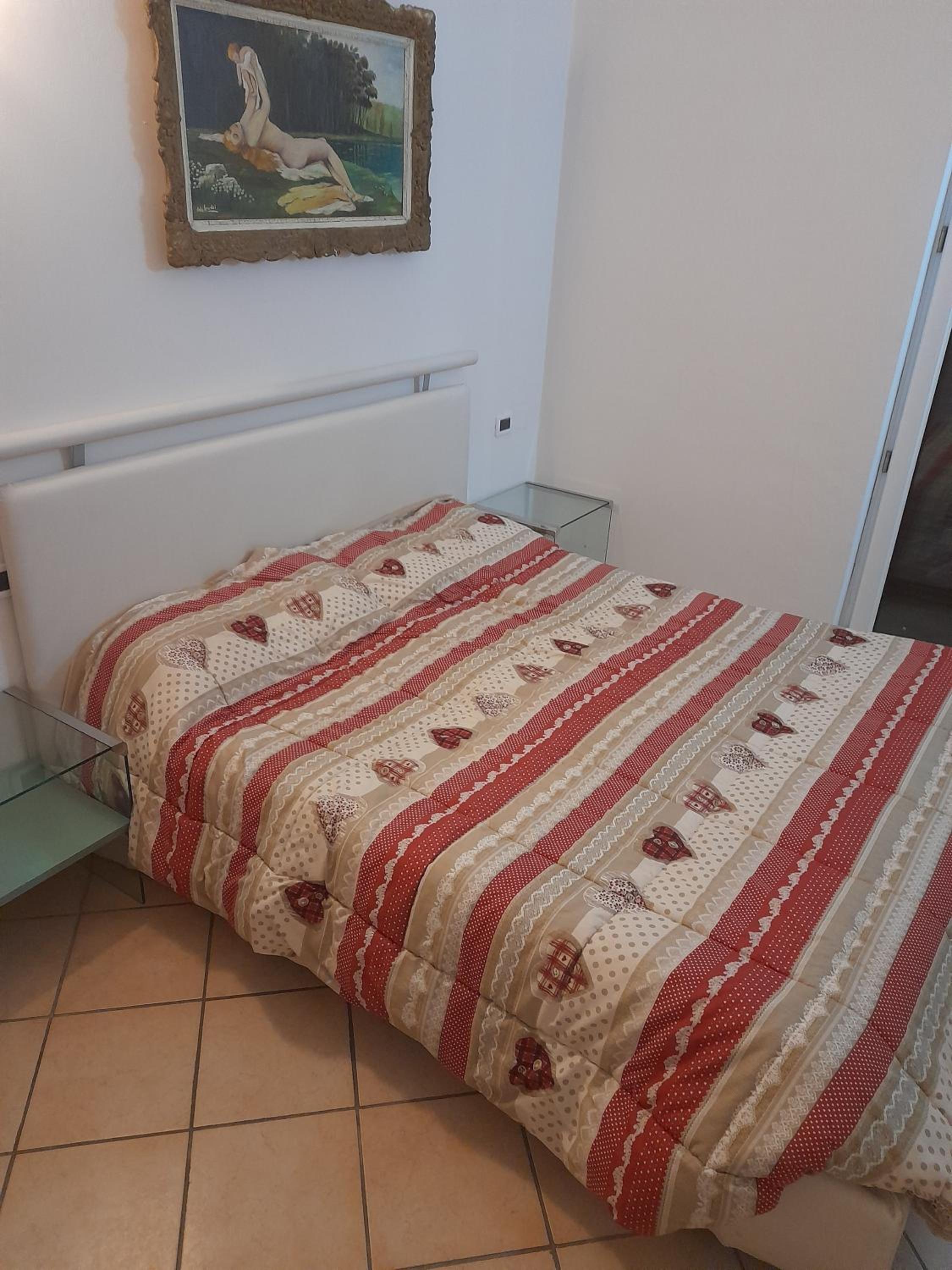Deluxe Two-Bedroom Apartment with Garden View