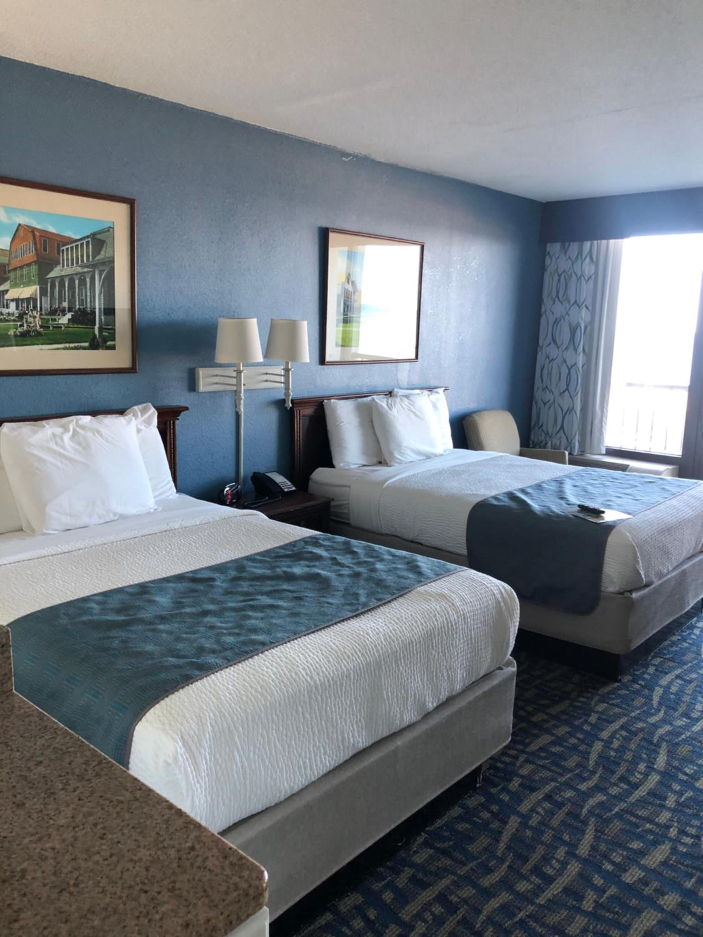 Standard room with Two Double Beds - Oceanfront - Private Balcony - Photo 3