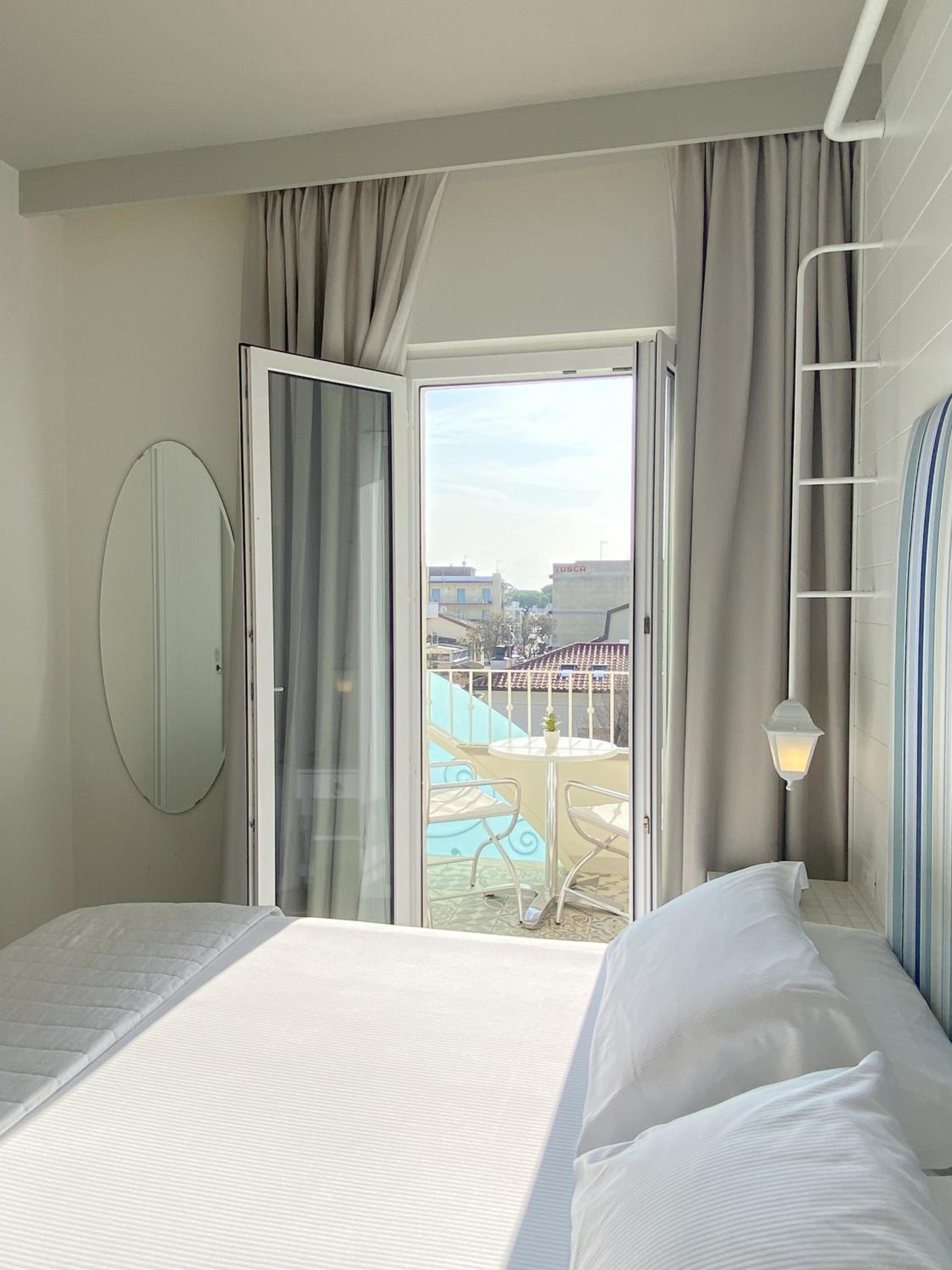 Junior Suite with Pool View