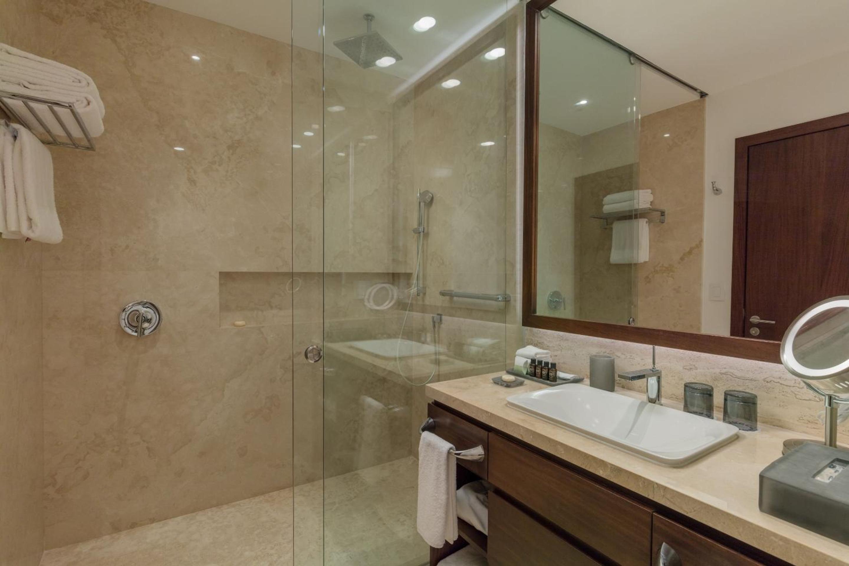 Camino Real Club Two Beds - Photo 6