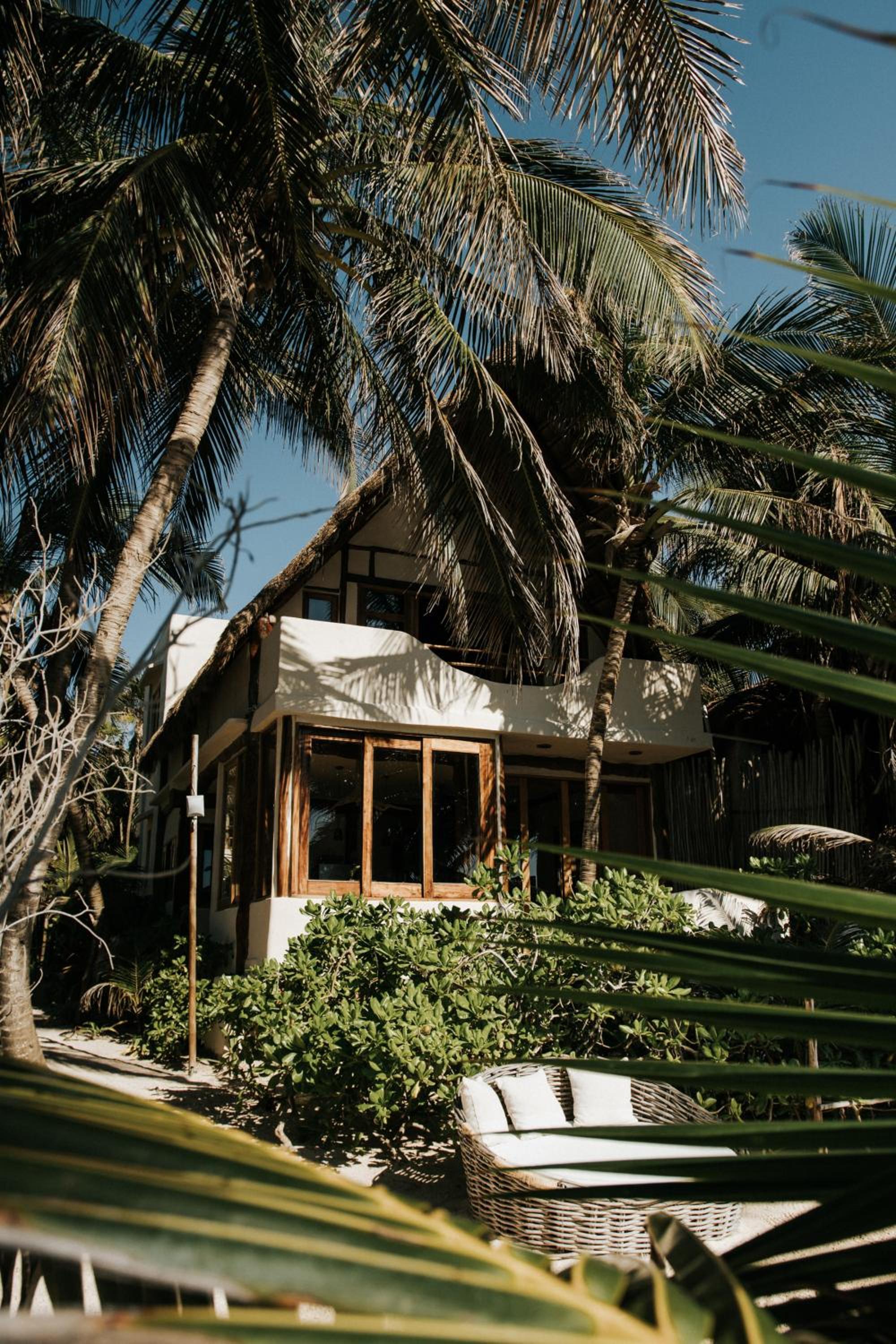 Three-Bedroom Villa - Photo 7