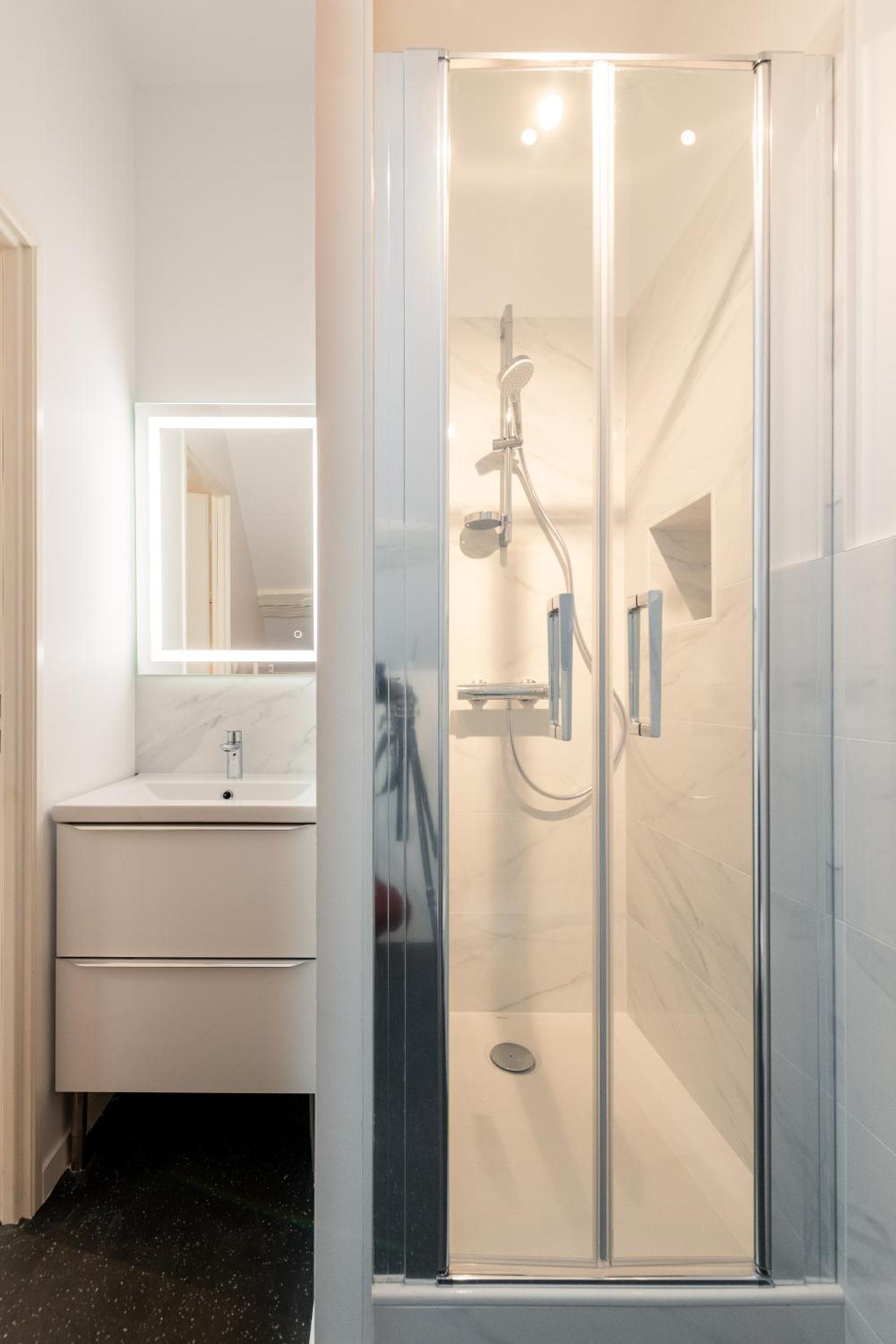 One-Bedroom Apartment - Photo 10