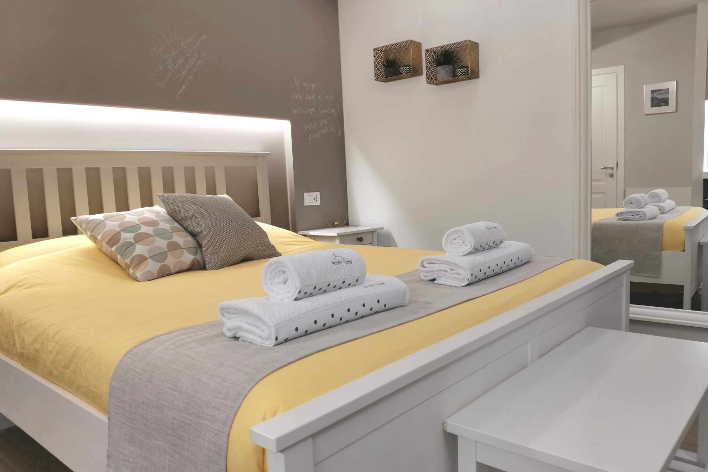 Deluxe Double Room with Extra Bed