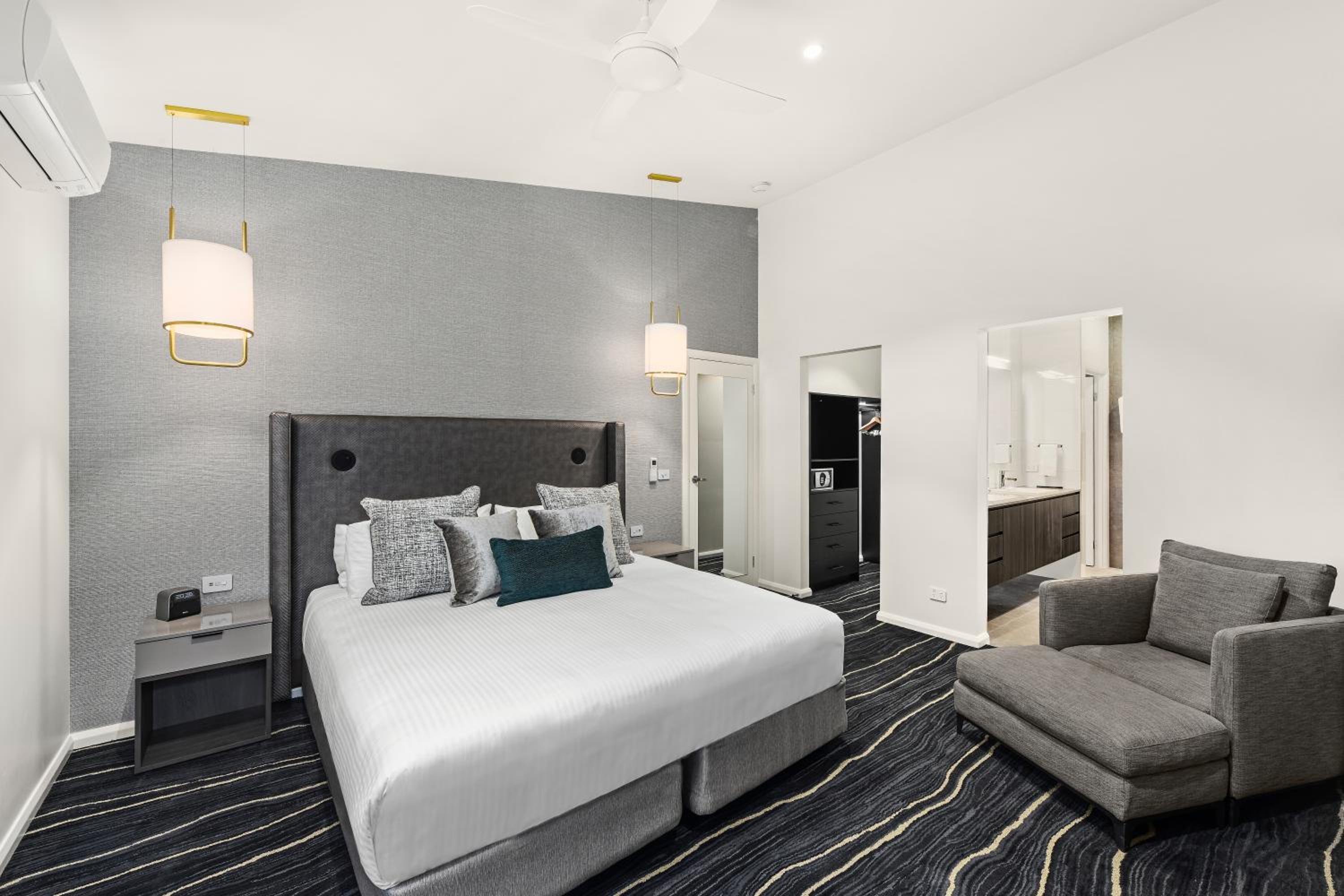 Four-Bedroom Presidential Suite photo 1