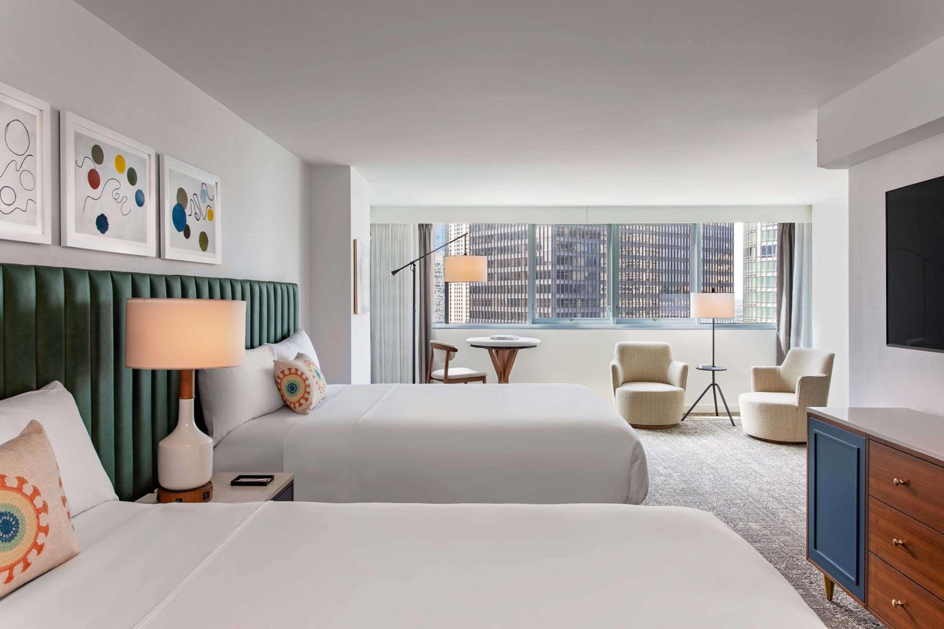 Deluxe Queen Room with Two Queen Beds (Non Smoking) (Accessible)