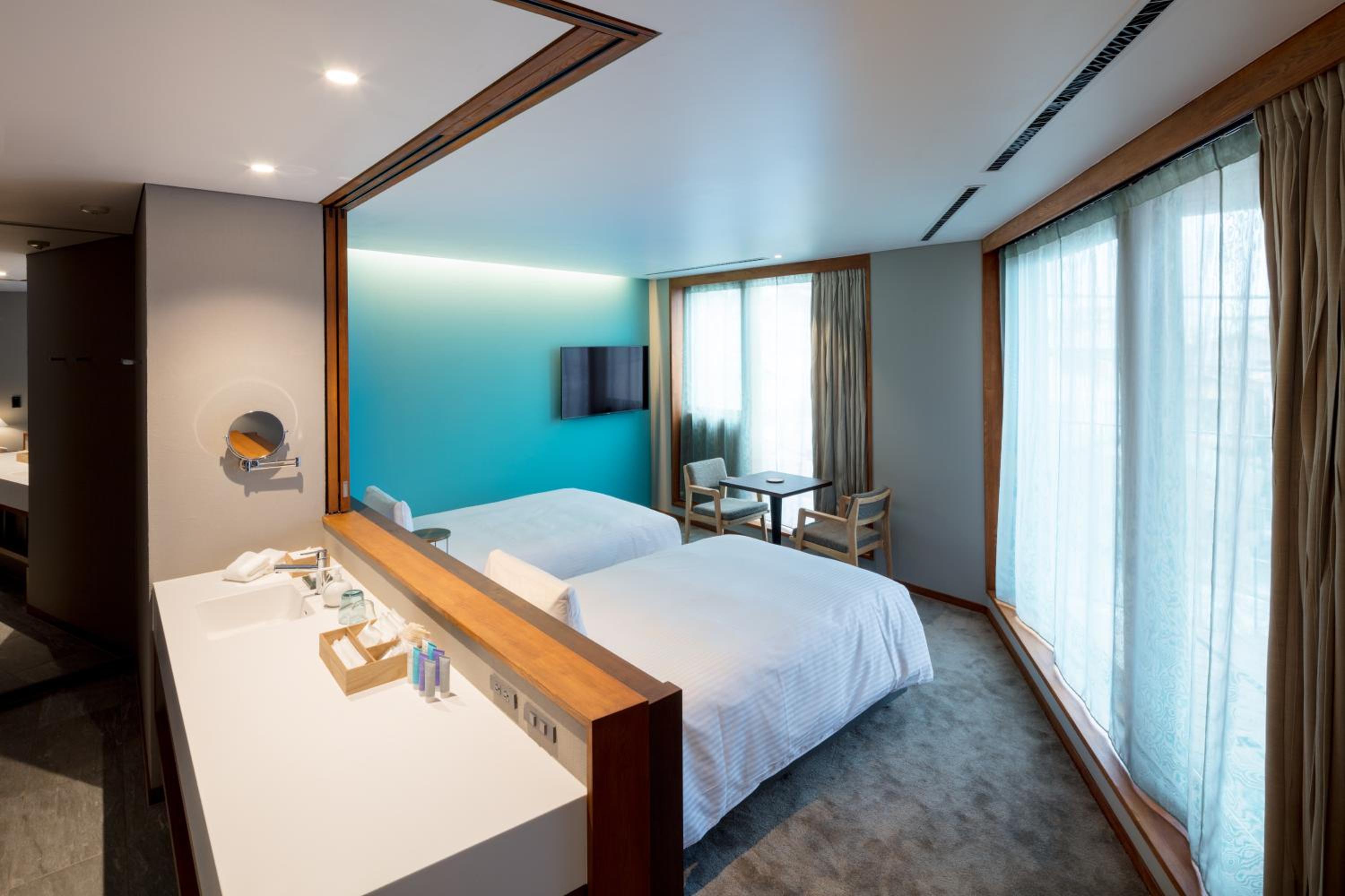 Superior Twin Room - Photo 6