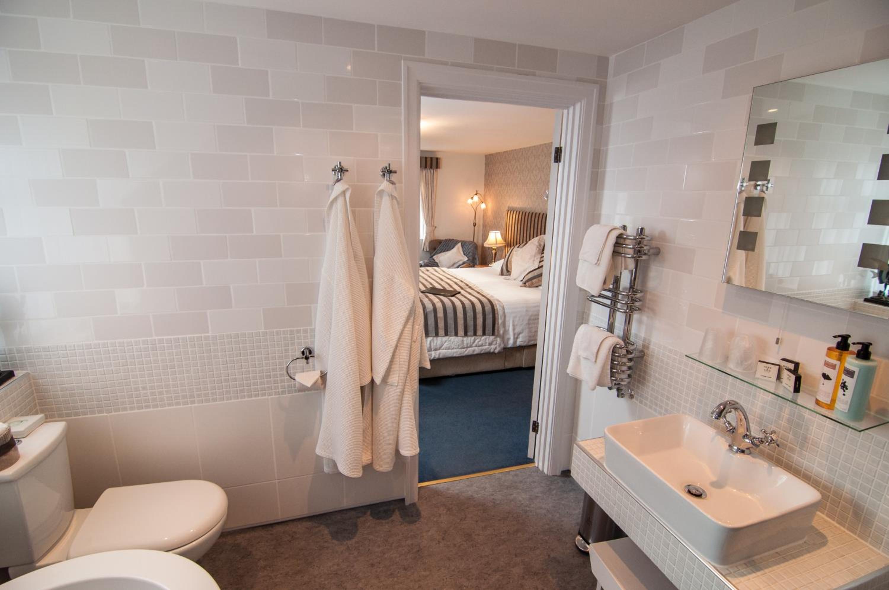 Deluxe Double or Twin Room photo 2