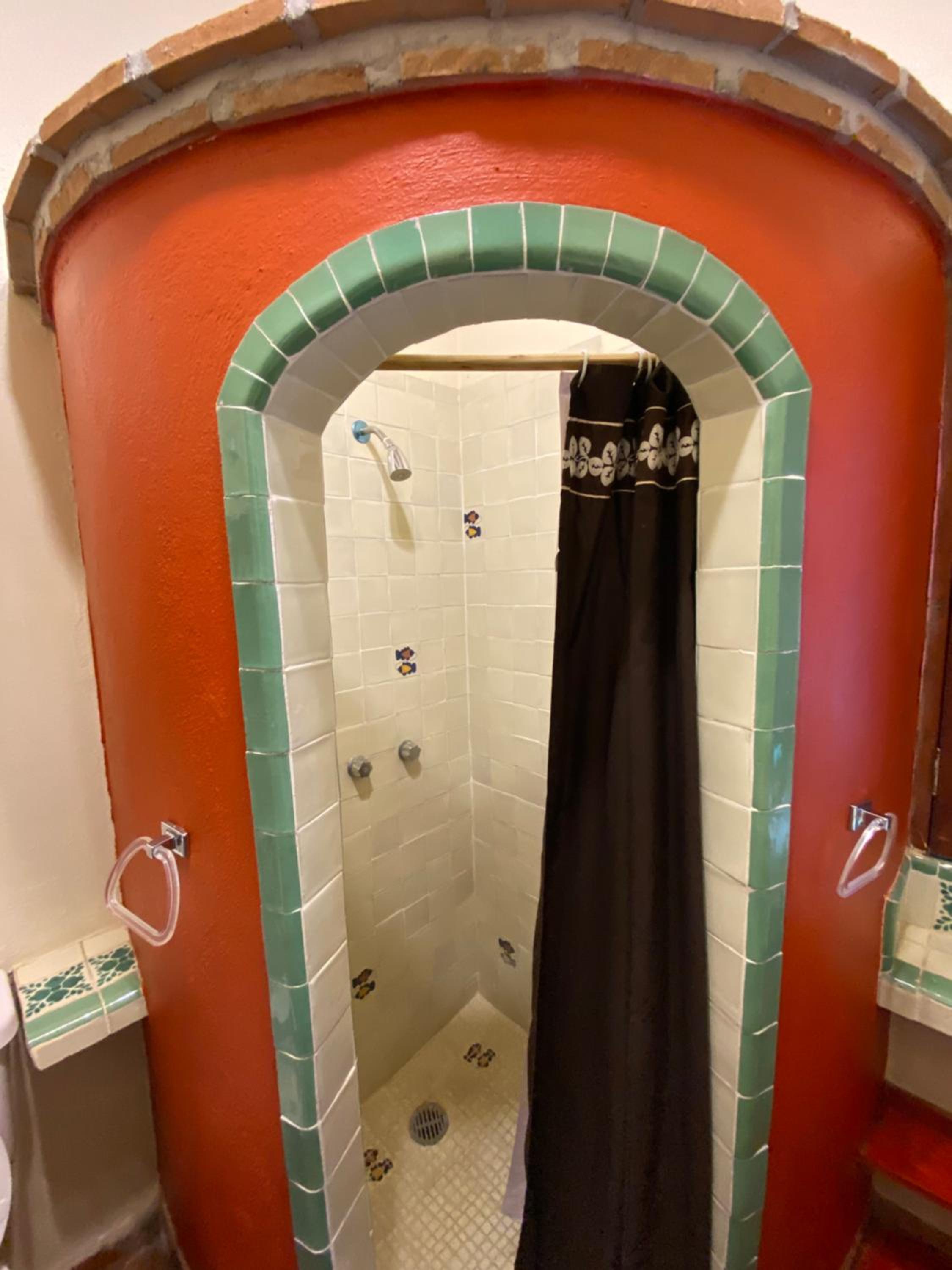 Deluxe Queen Room with Two Queen Beds - Photo 8