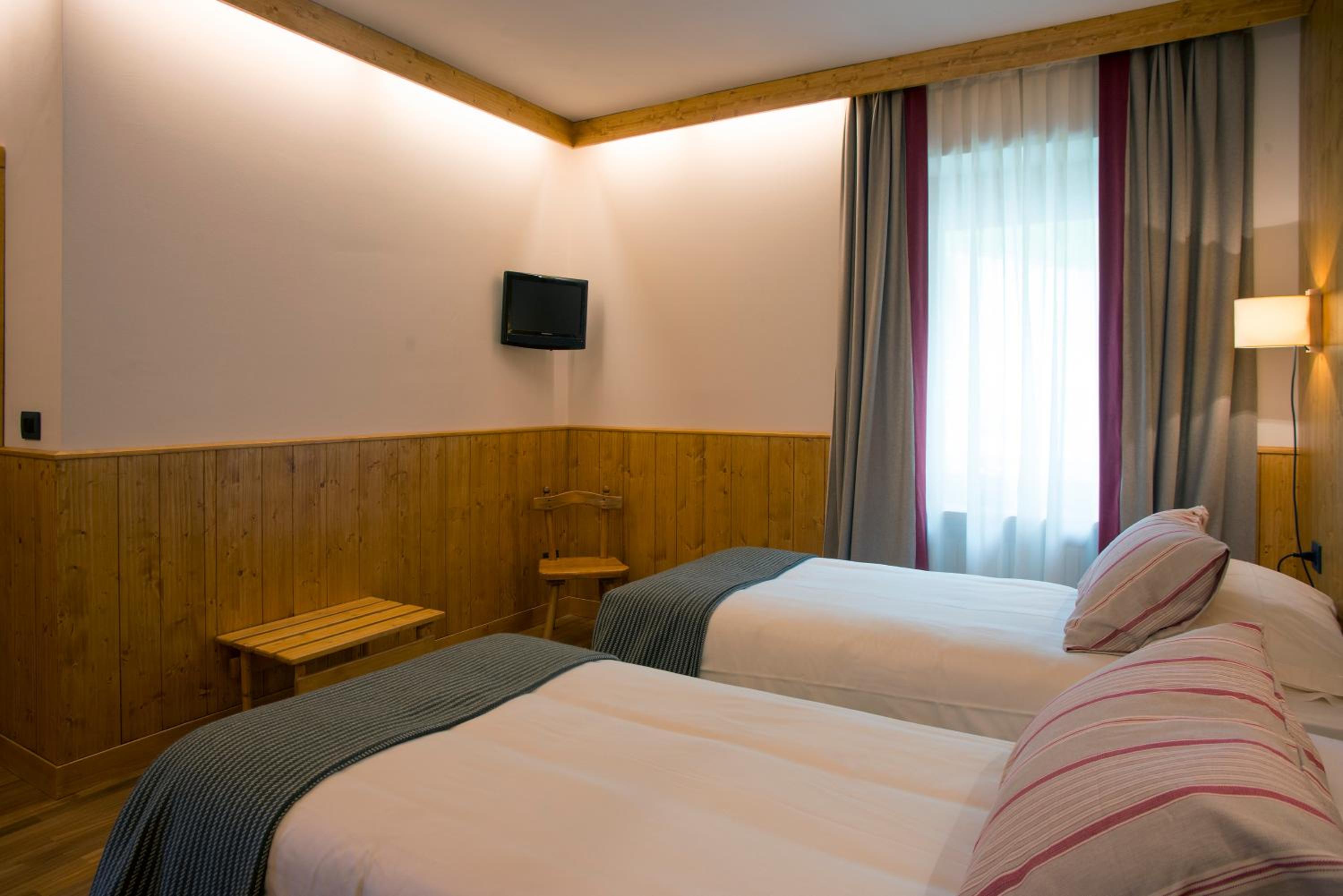 Double or Twin Room photo 2