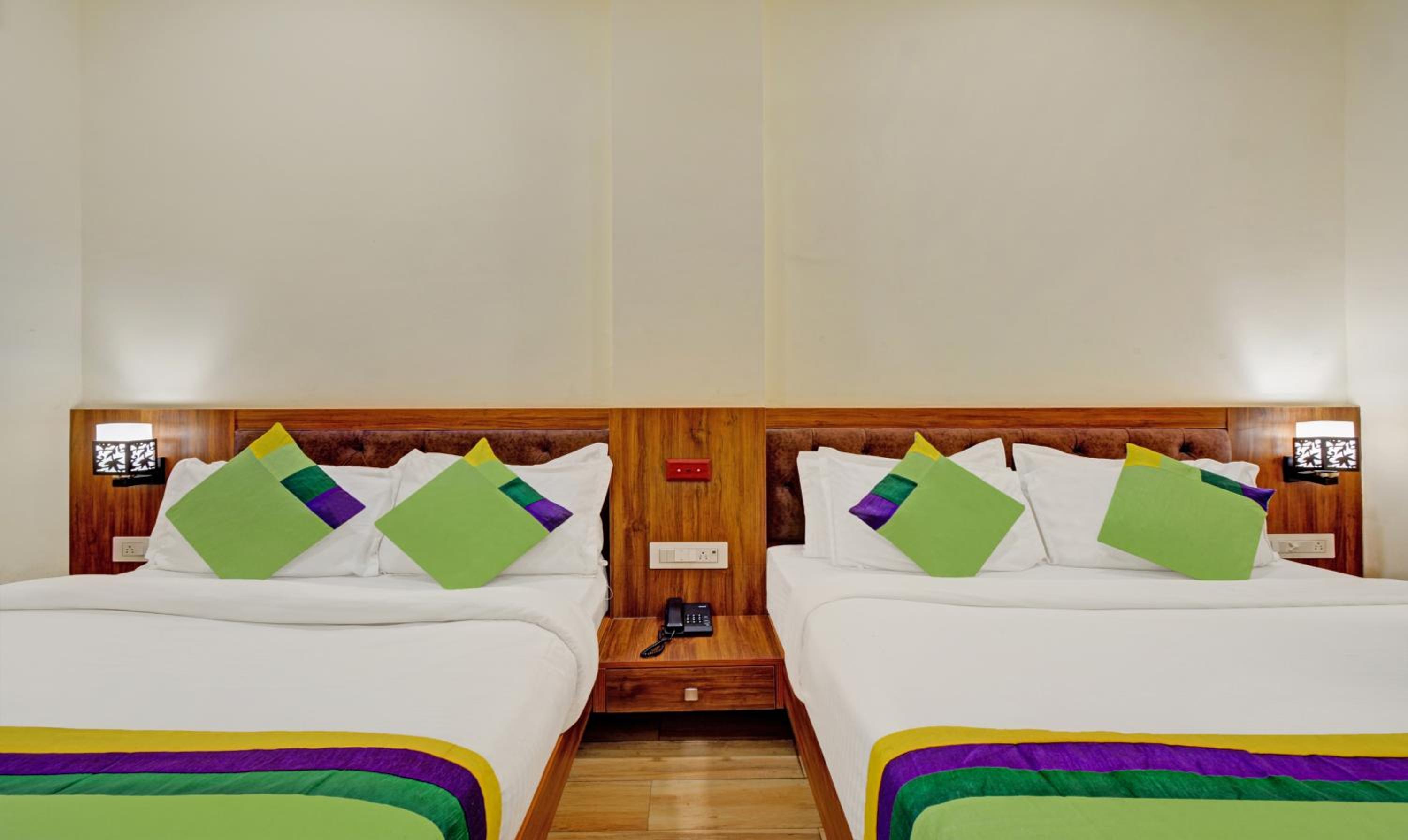 Superior Triple Room - Photo 8