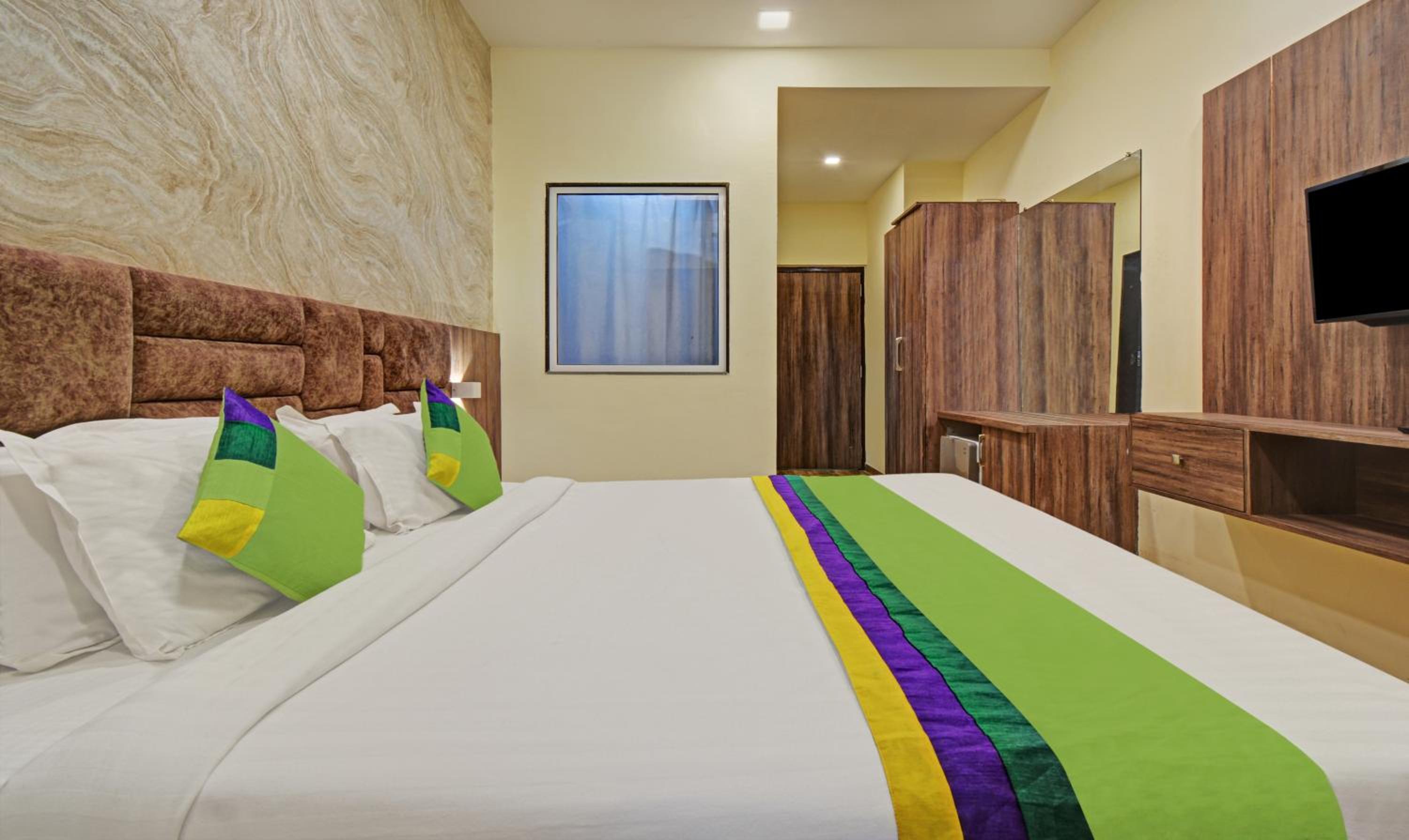 Superior Double Room - Photo 2