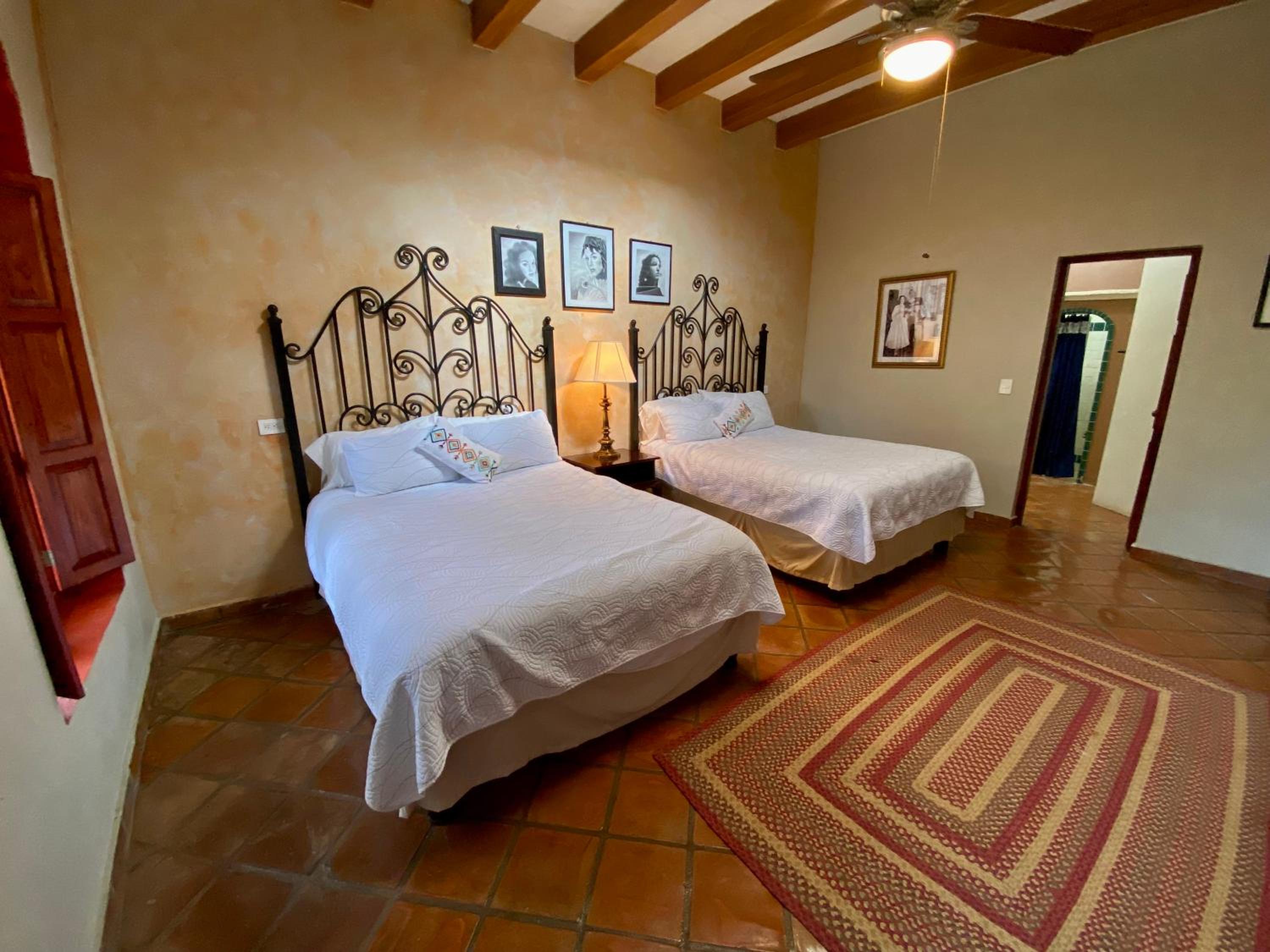 Twin Room with Garden View - Photo 6