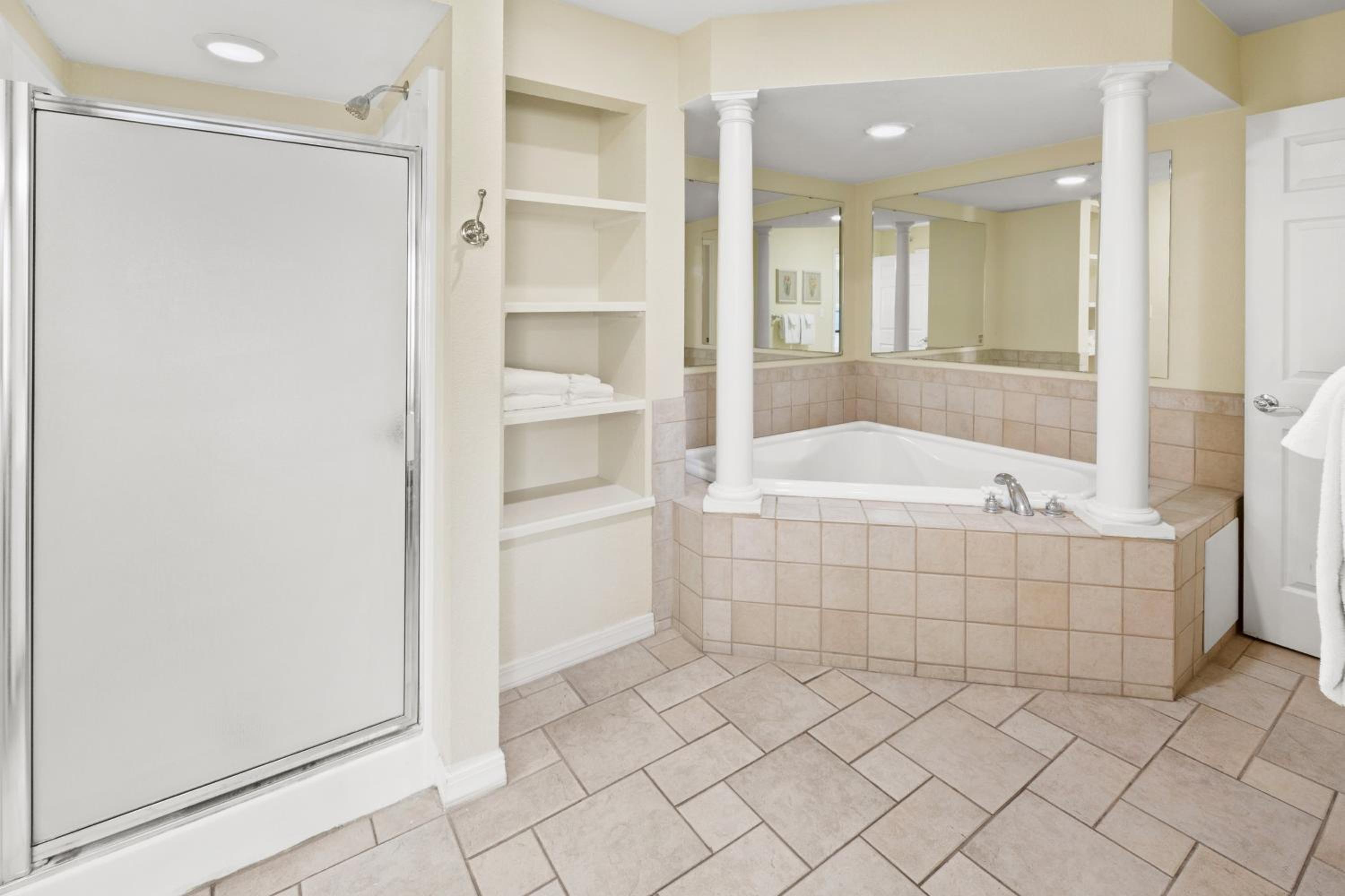 Two-Bedroom Grand Villa  photo 3