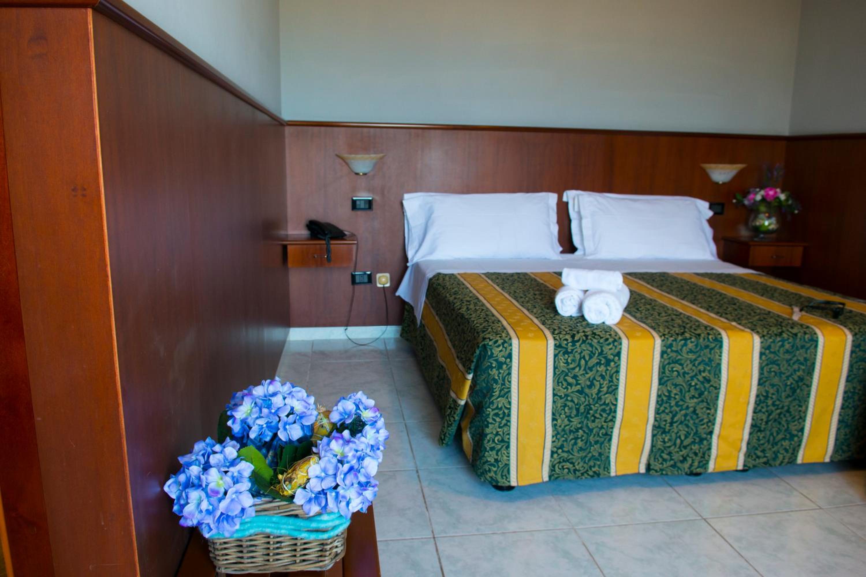 Double Room - Photo 3