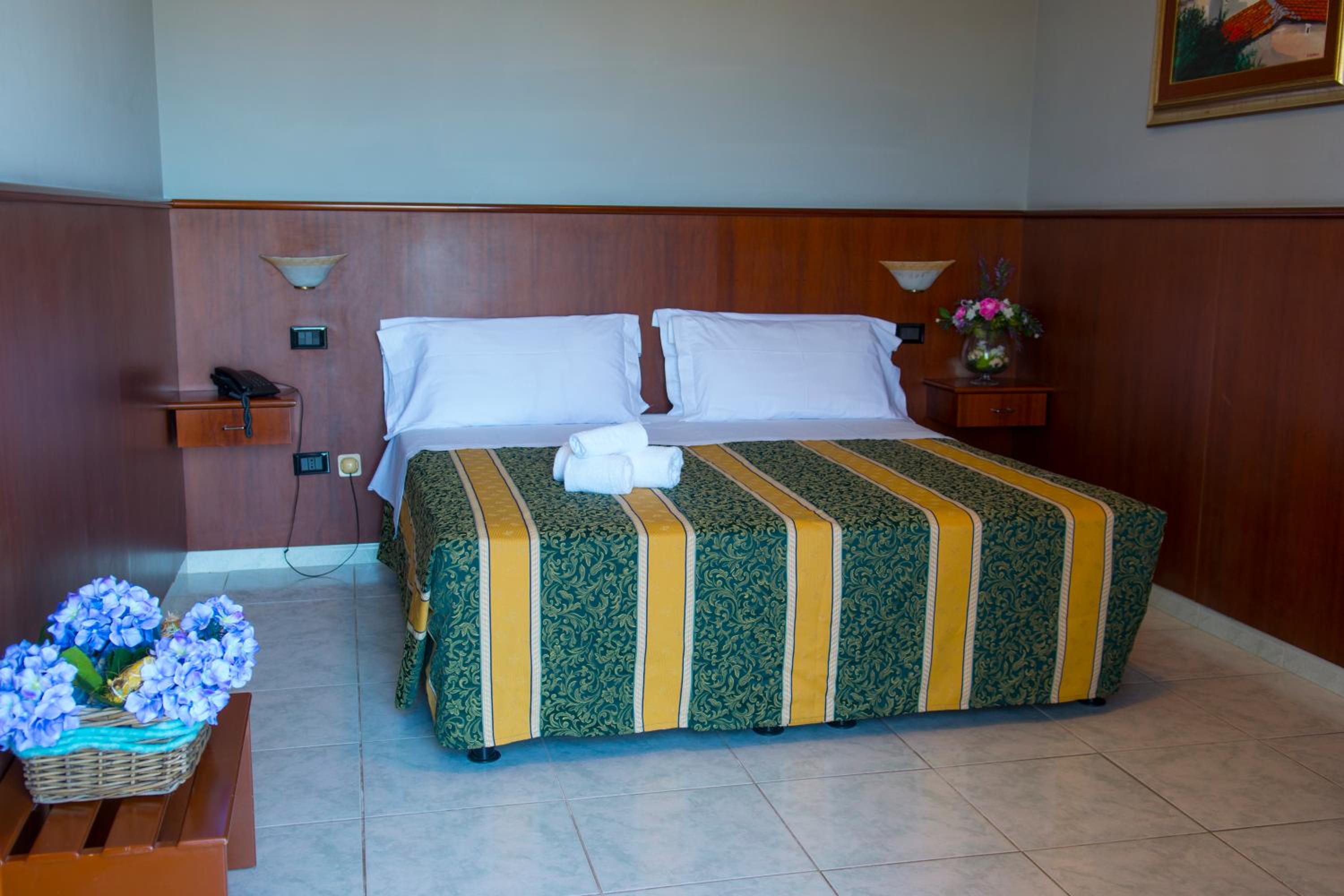 Double Room - Photo 1