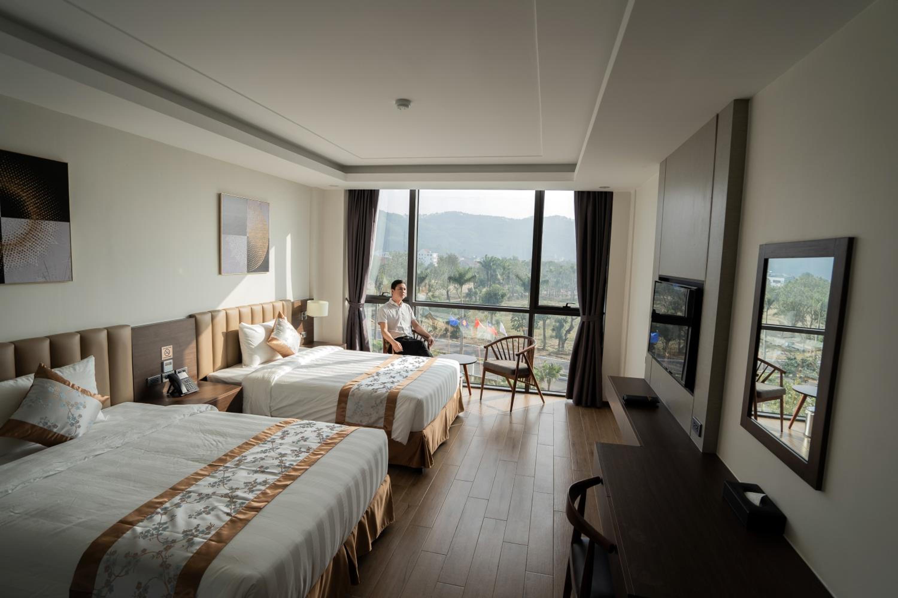 Deluxe Twin Room - Photo 6