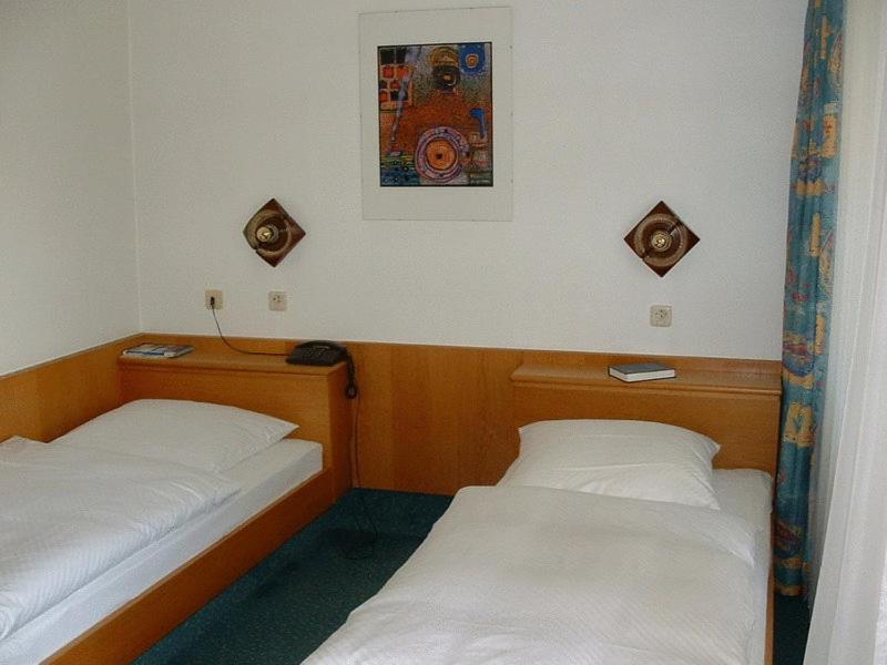 Double or Twin Room - Photo 1
