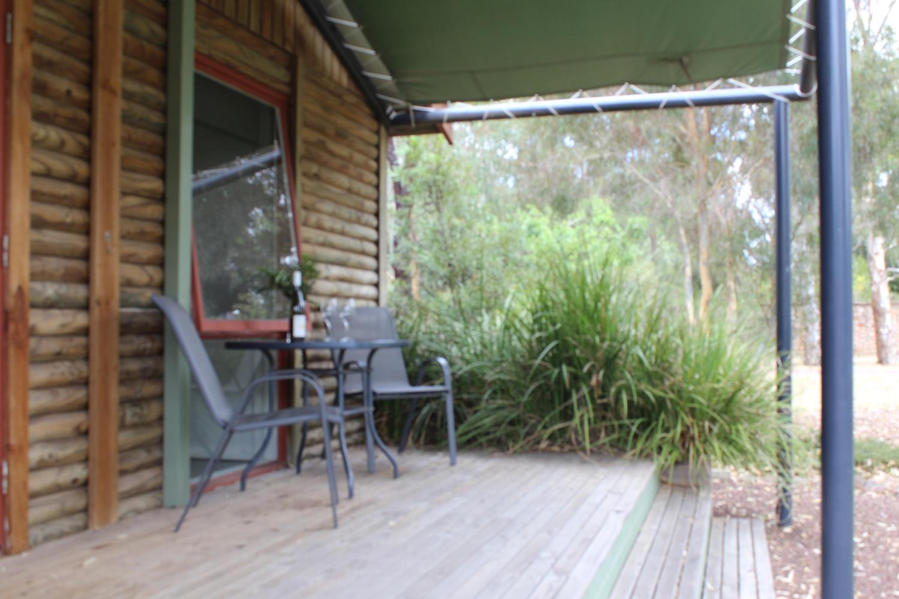 Studio Cottage with Spa Bath photo 3