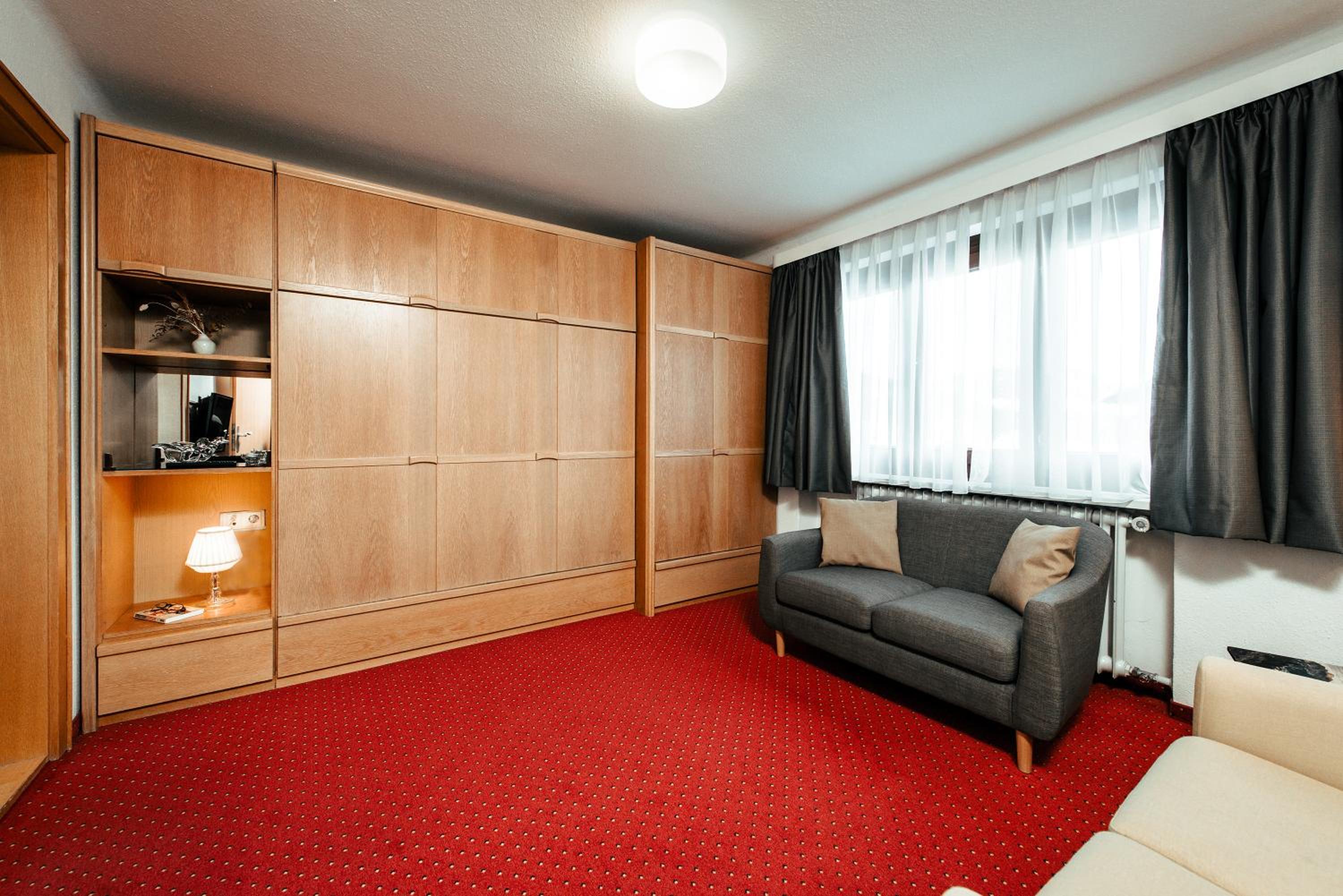 Apartment with Balcony photo 1