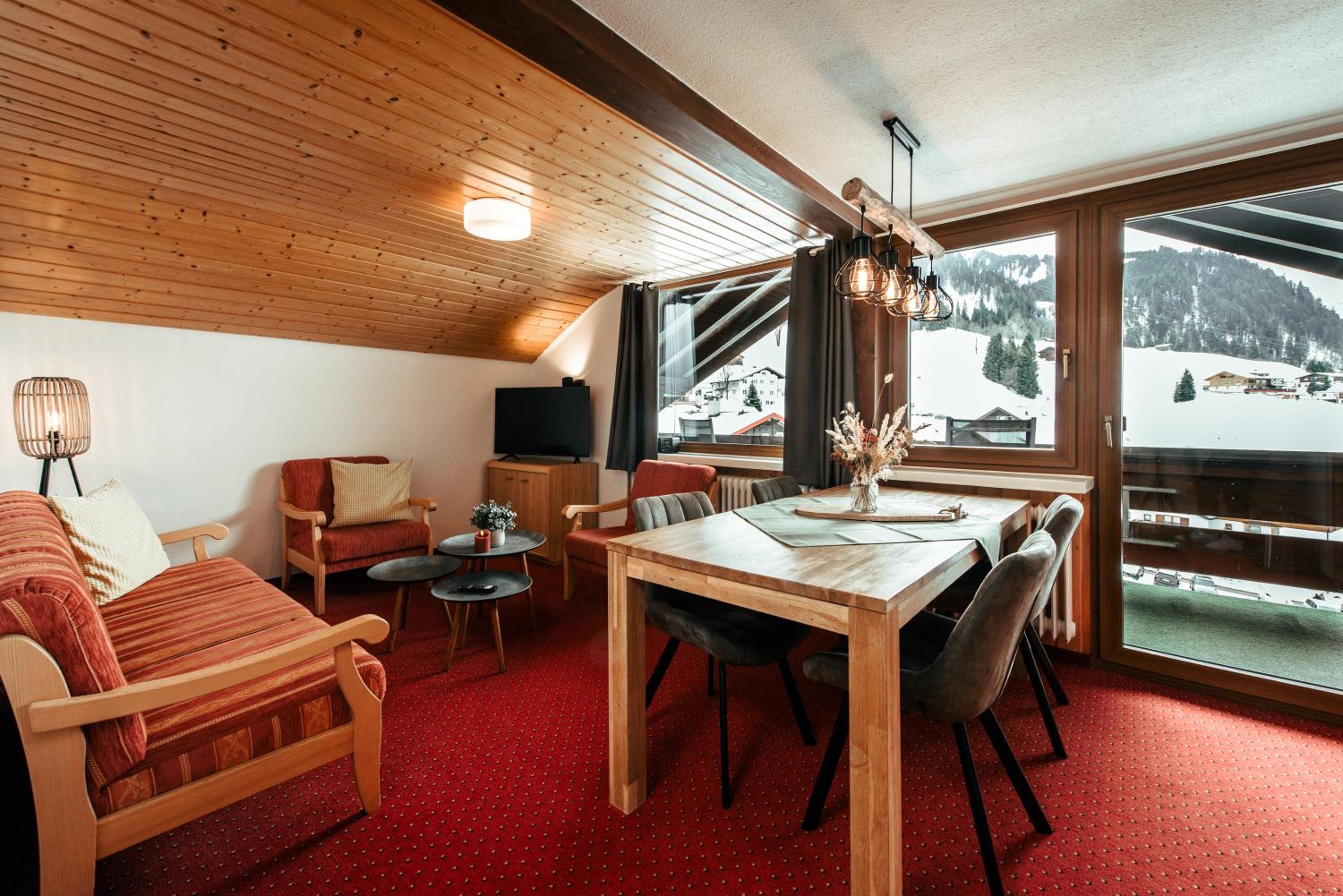 Apartment with Balcony photo 1