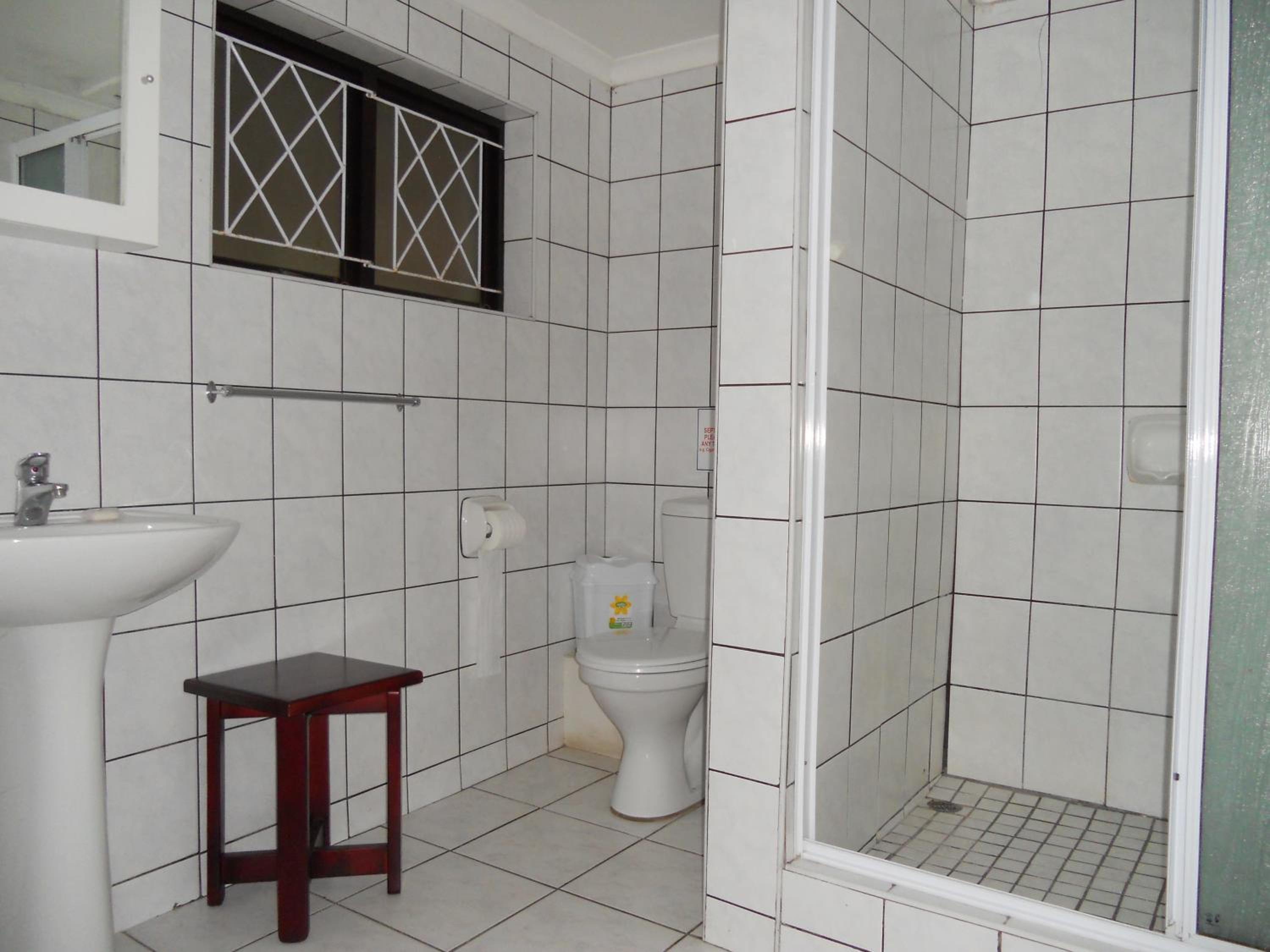 Chalet  without Sea View (5 Adults) photo 2