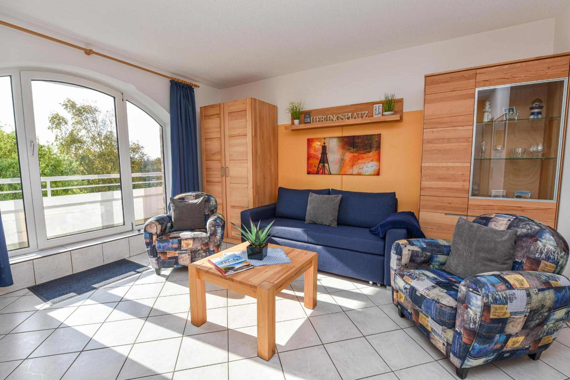 Apartment with Balcony photo 1