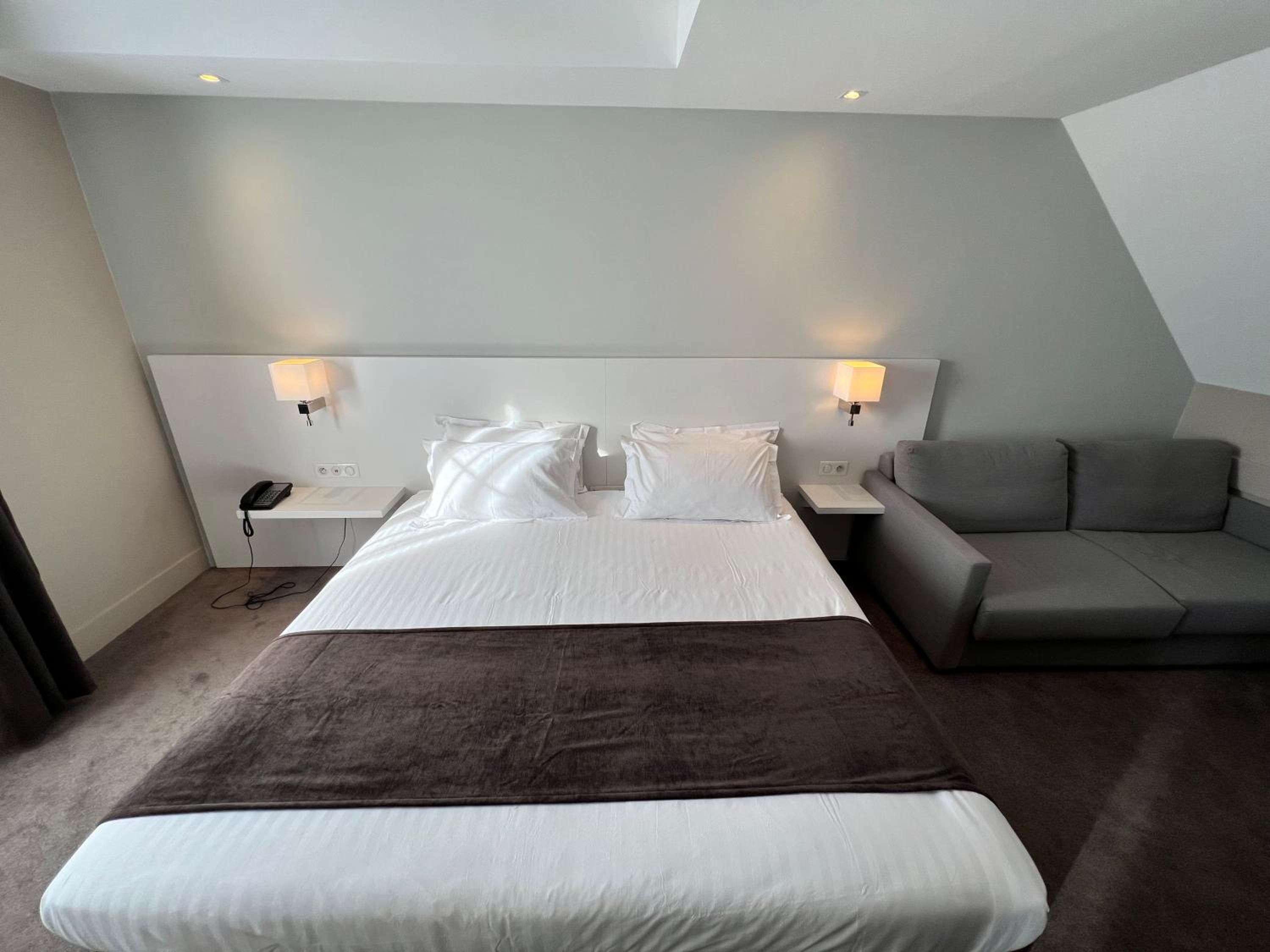 Standard King Room